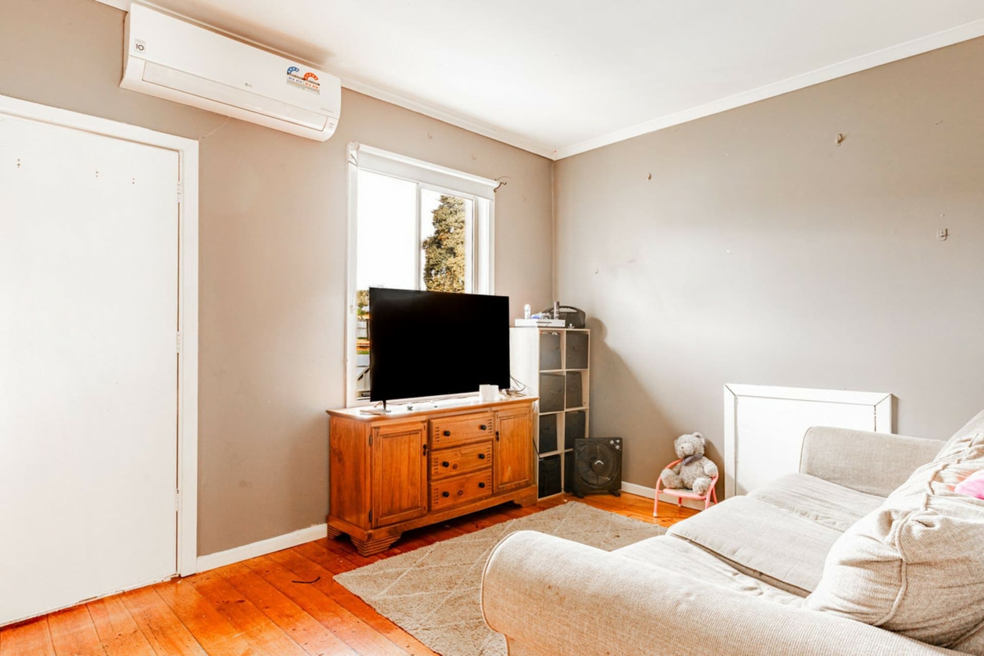 9 Johnston Road, Elizabeth Downs, Elizabeth Downs - Thumbnail 3