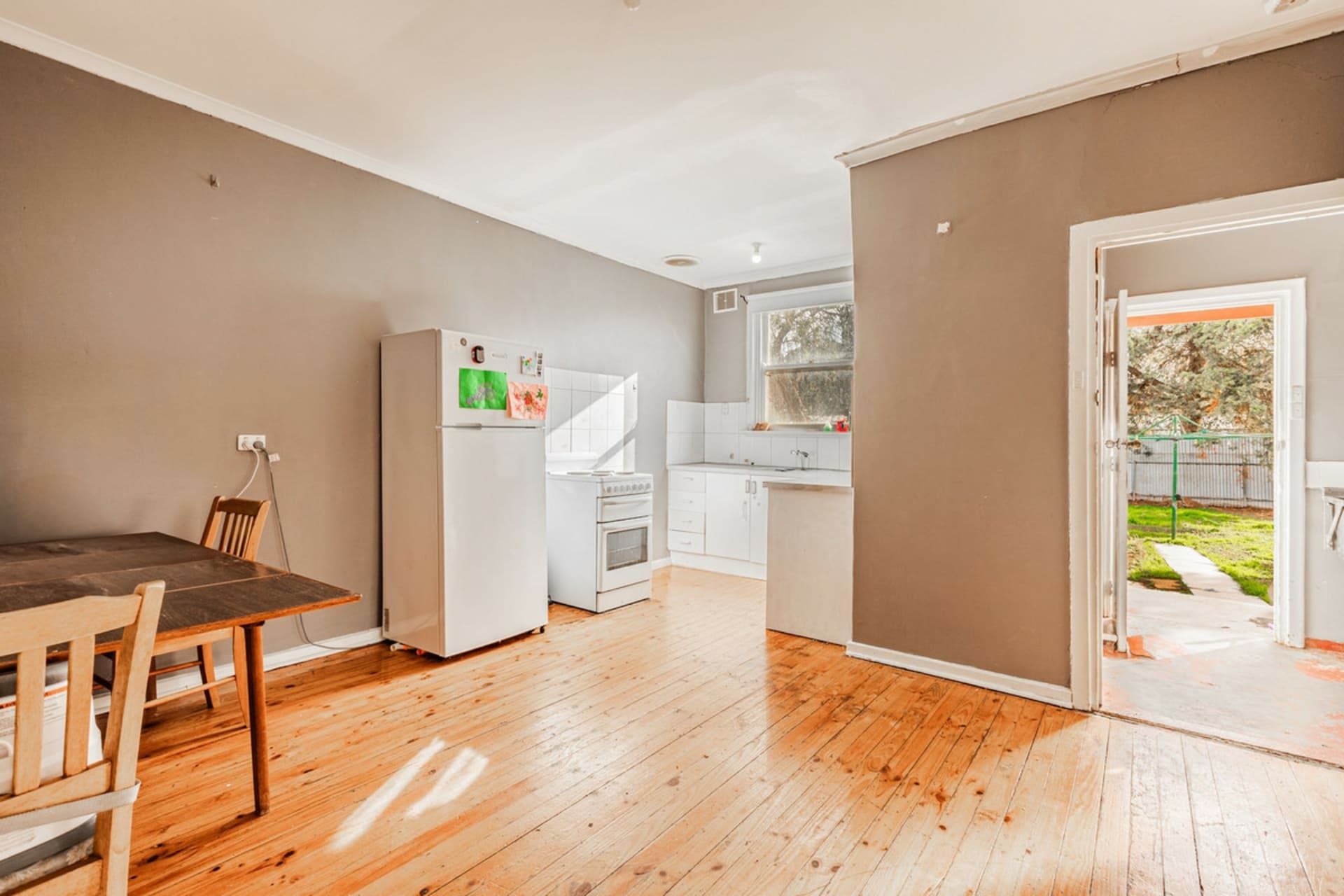 9 Johnston Road, Elizabeth Downs, Elizabeth Downs - Thumbnail 4