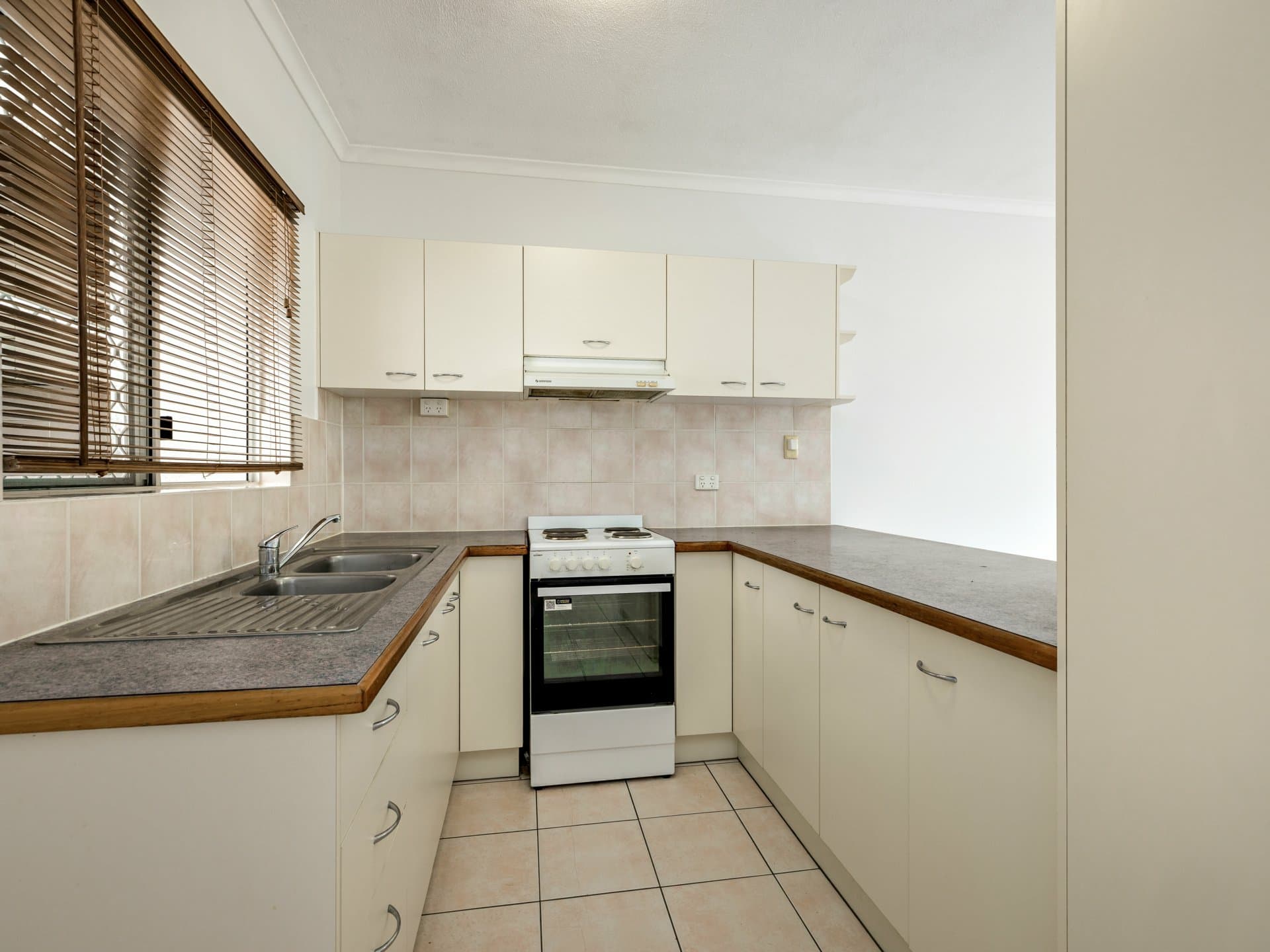 11/1 Grantala Street, Manoora, Manoora - Thumbnail 4