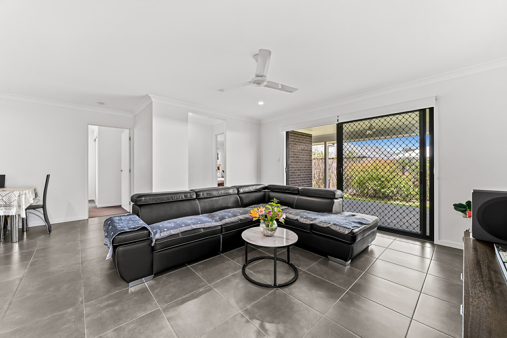 7 Kandra Close, Pallara, Pallara - Thumbnail 2