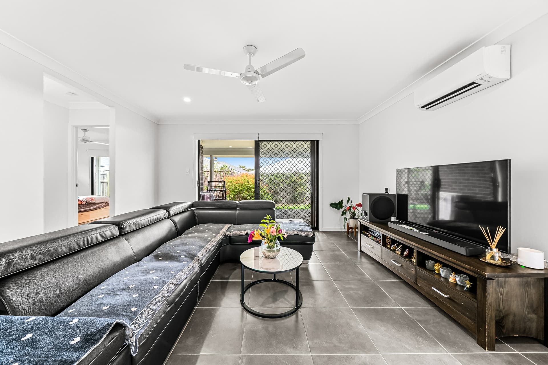 7 Kandra Close, Pallara, Pallara - Thumbnail 3