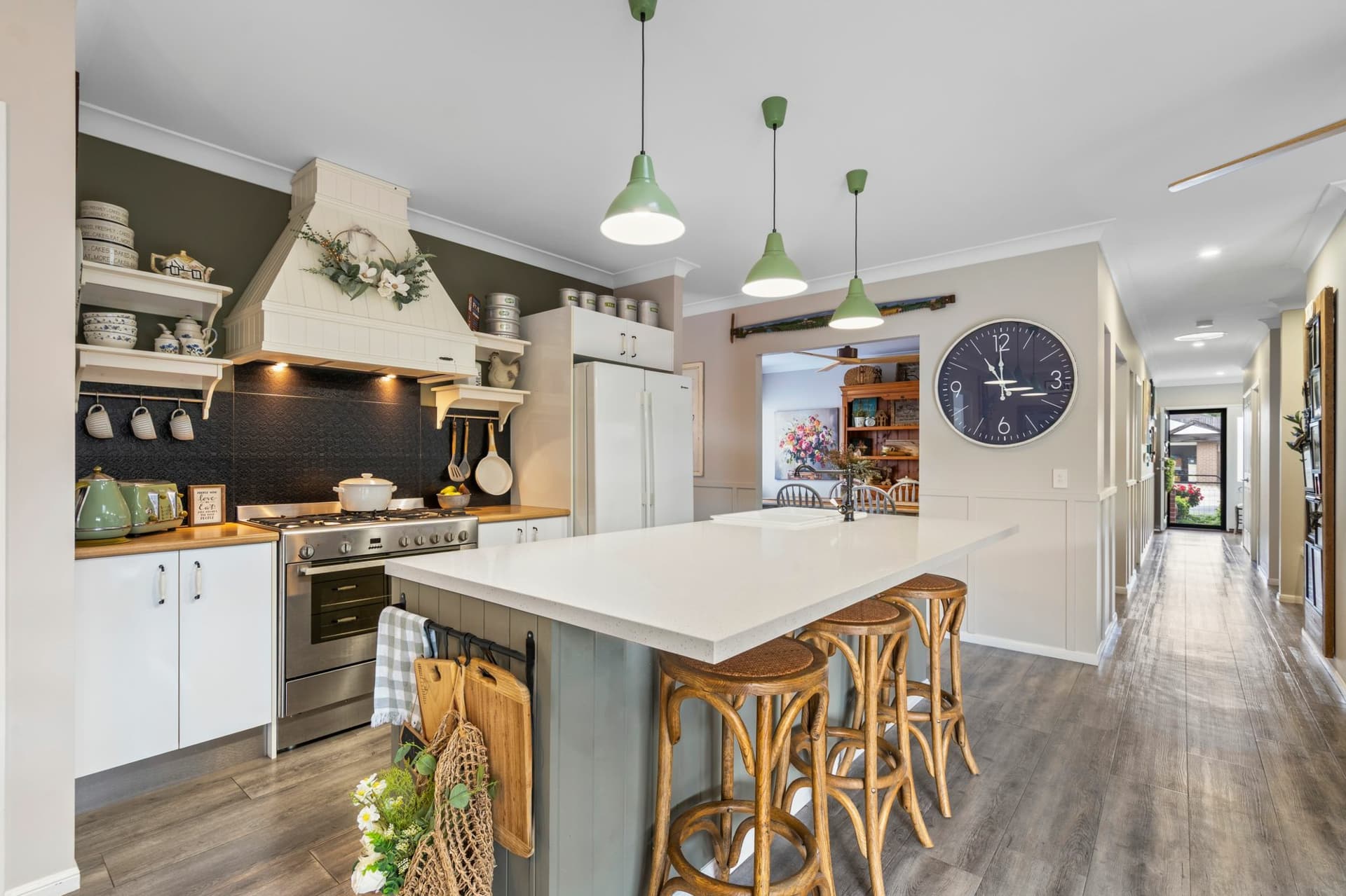 17 Adelaide Crescent, Ormeau Hills, Ormeau Hills - Thumbnail 4