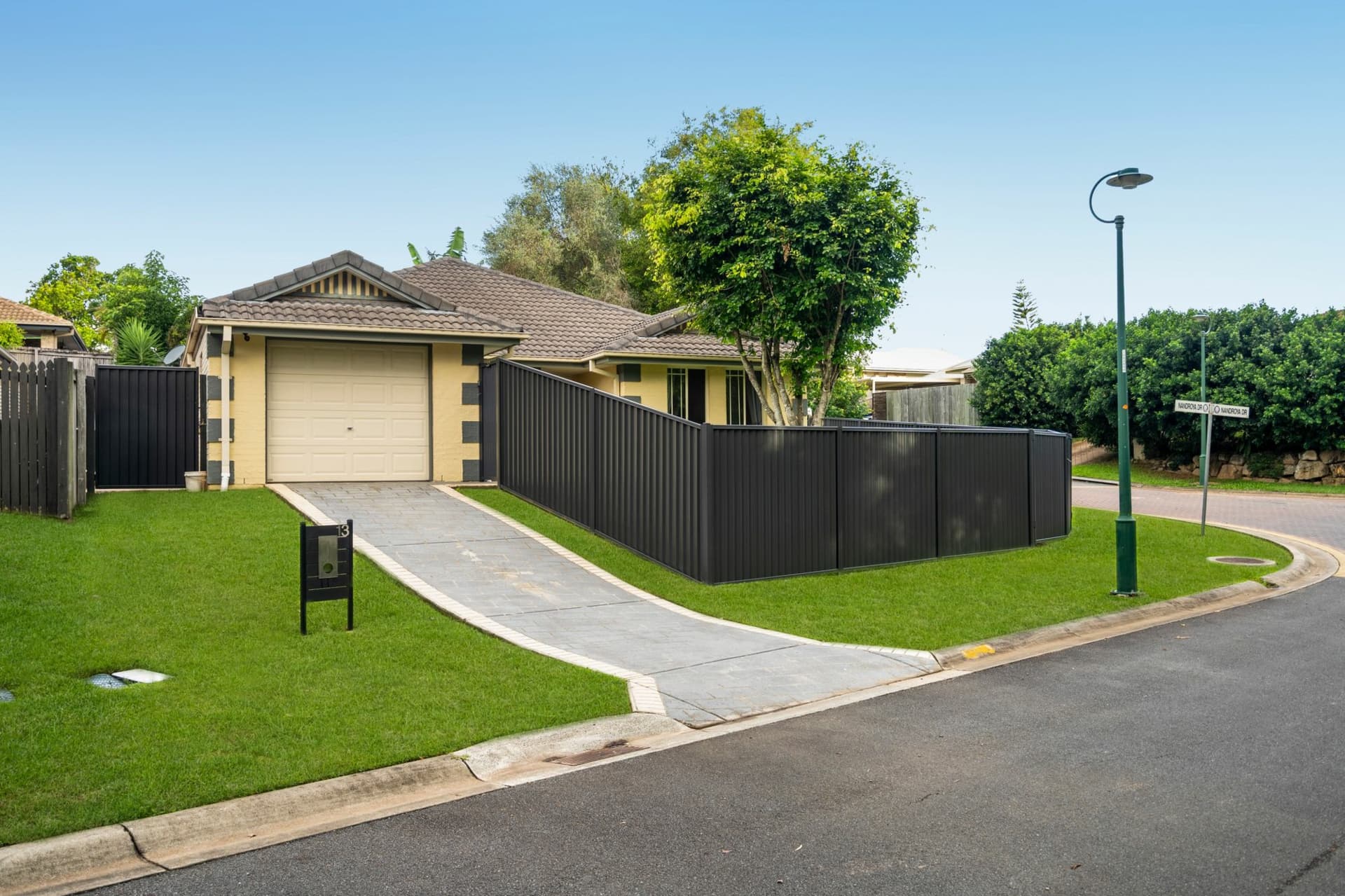 13 Nandroya Drive, Upper Coomera, Upper Coomera - Thumbnail 3