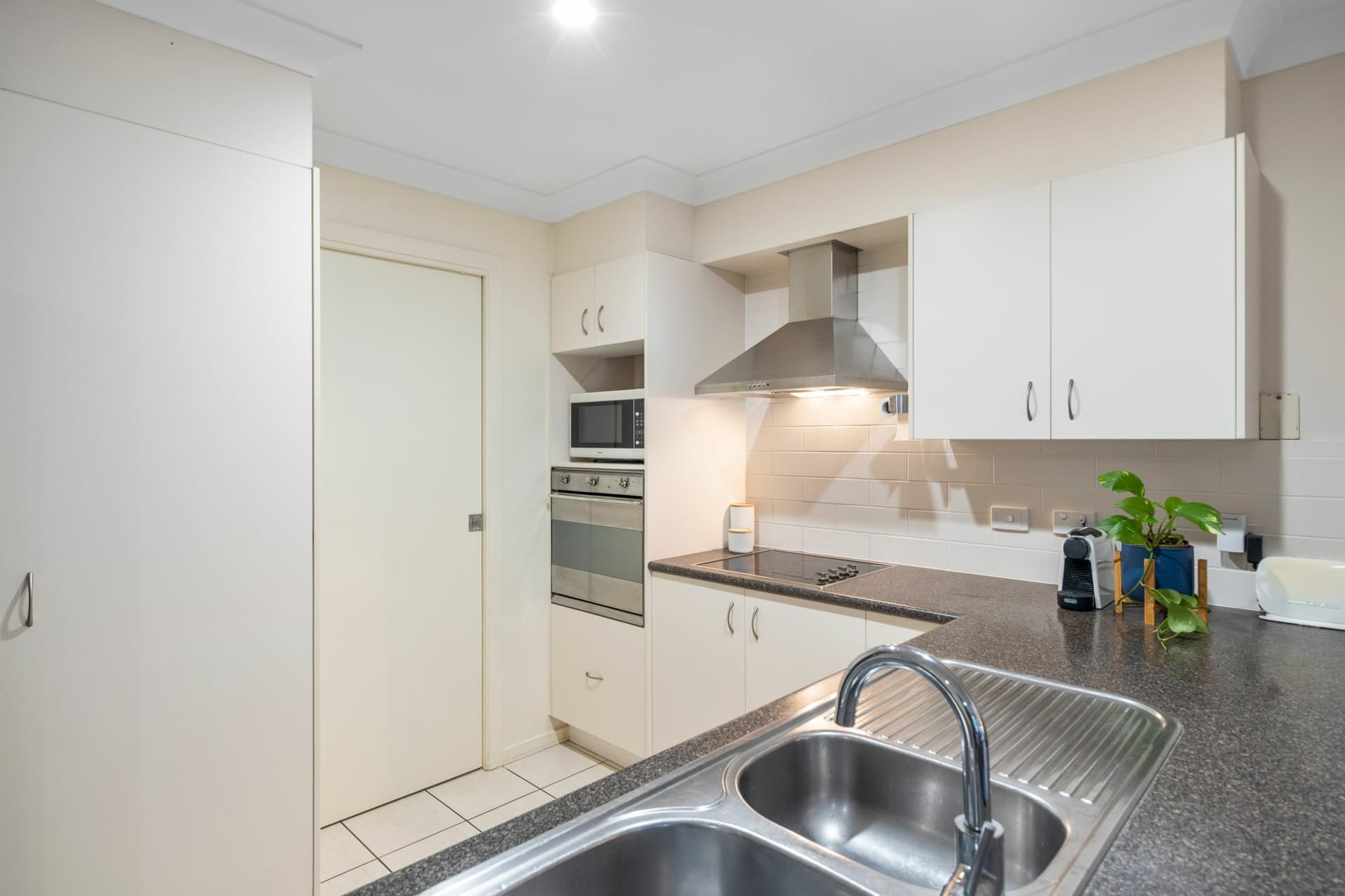 13 Nandroya Drive, Upper Coomera, Upper Coomera - Thumbnail 8