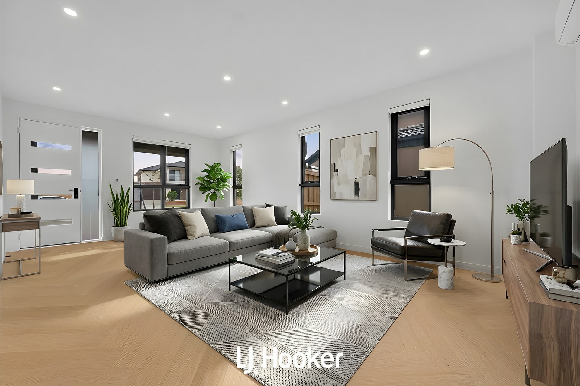 108 Newgrange Boulevard, Clyde North, Clyde North - Thumbnail 2