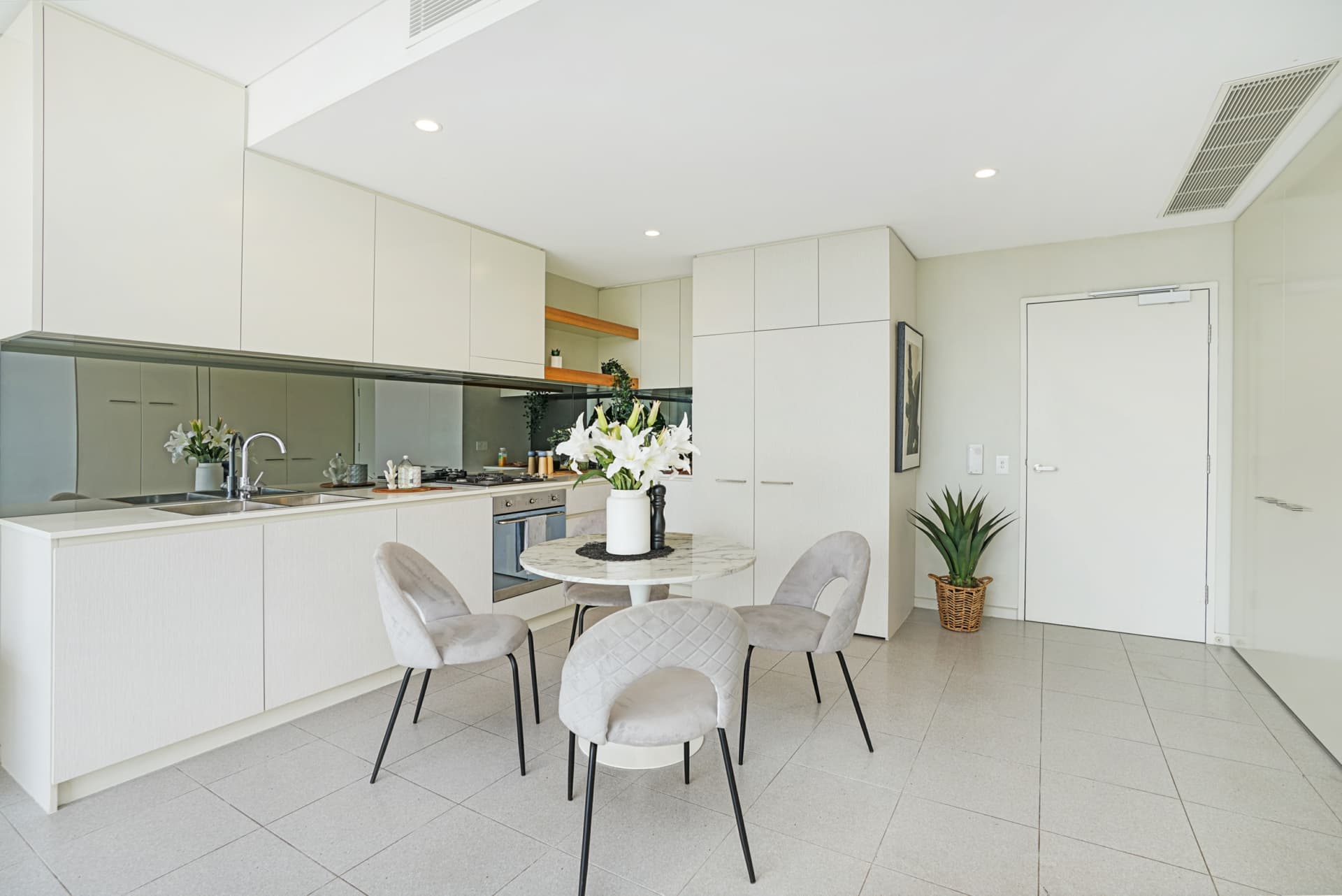 509/8 Princess Street, Brighton-Le-Sands, Brighton-Le-Sands - Thumbnail 3