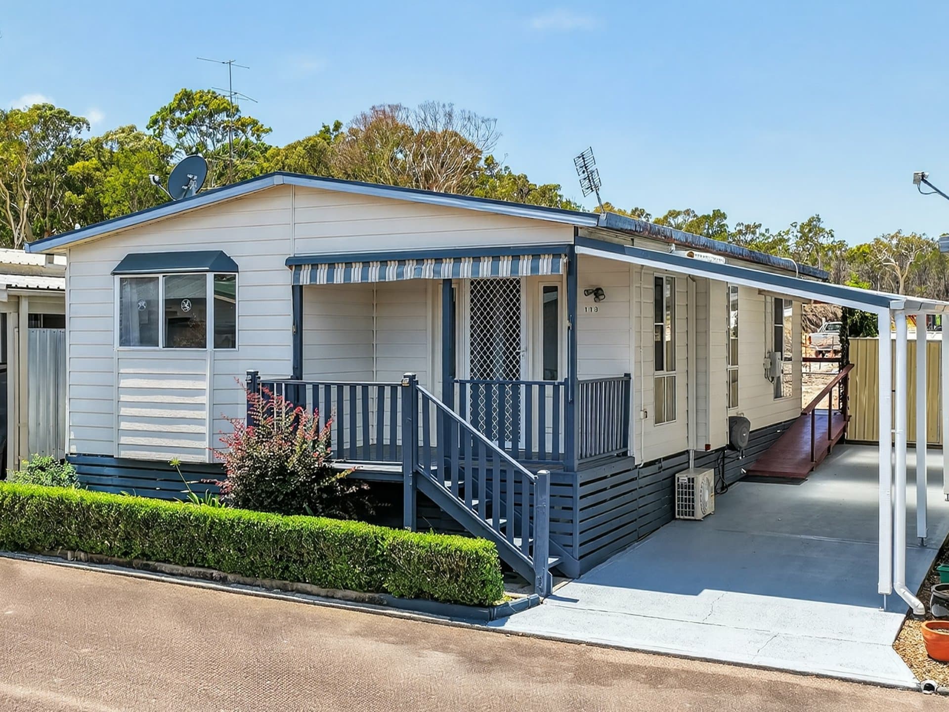 113/2 Mulloway Road, Chain Valley Bay, Chain Valley Bay - Image 1