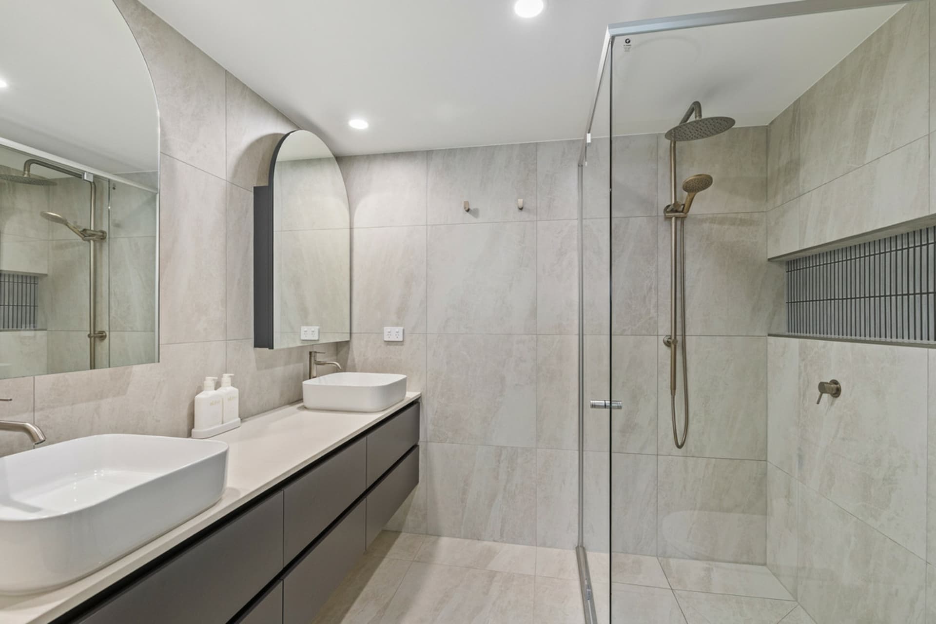 4/136 Broadwater Terrace, Redland Bay, Redland Bay - Thumbnail 8
