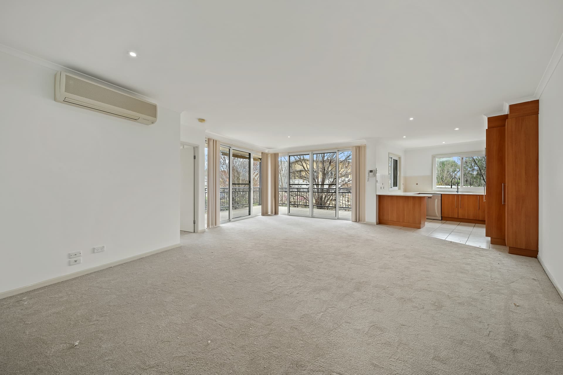 63/68 Hardwick Crescent, Holt, Holt - Thumbnail 2