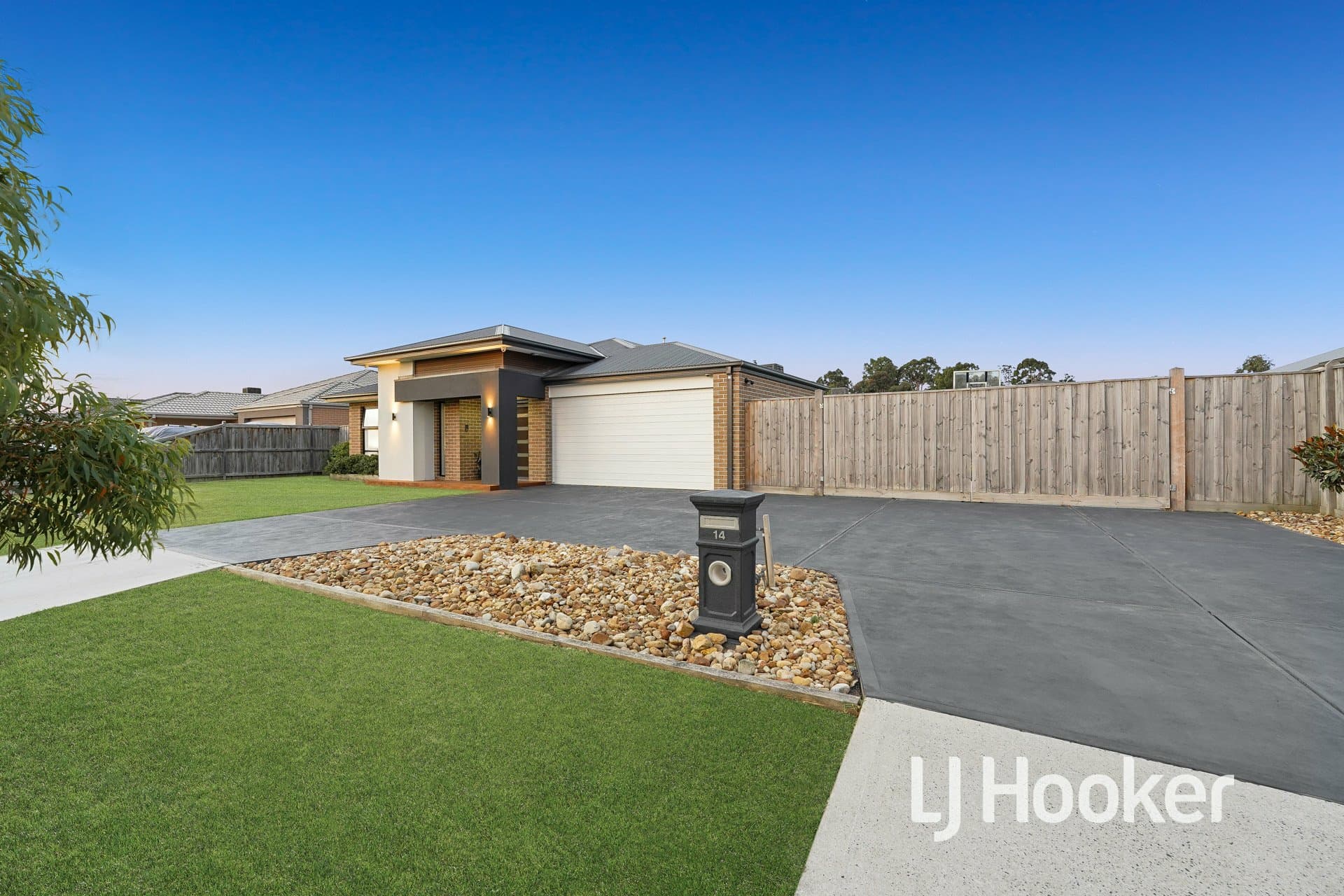 14 Camellia Drive, Bunyip, Bunyip - Thumbnail 3