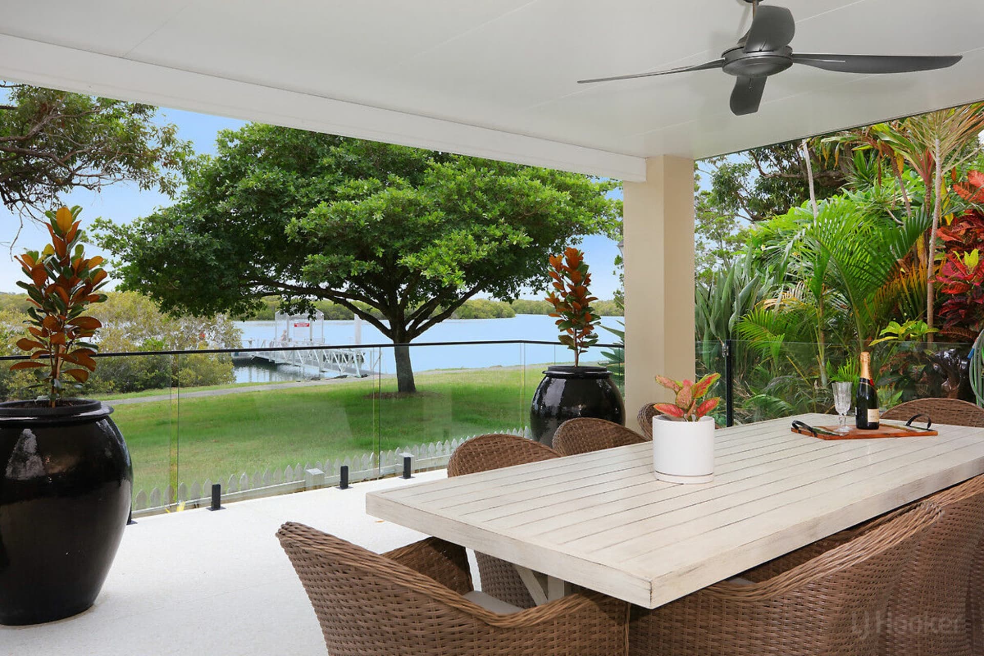 286/125 Hansford Road, Coombabah, Coombabah - Thumbnail 2