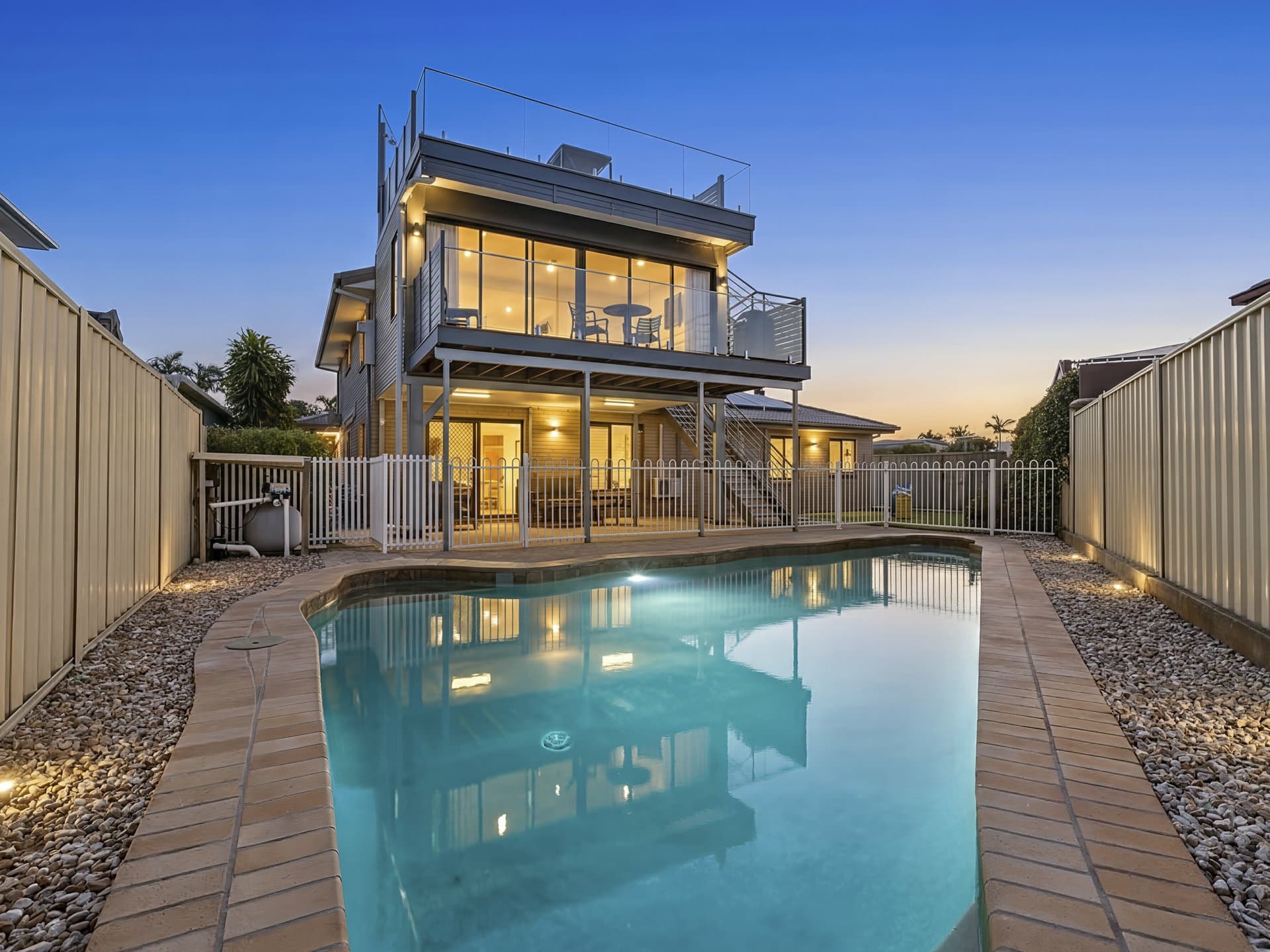 4 Dylan Court, Sandstone Point, Sandstone Point - Thumbnail 2