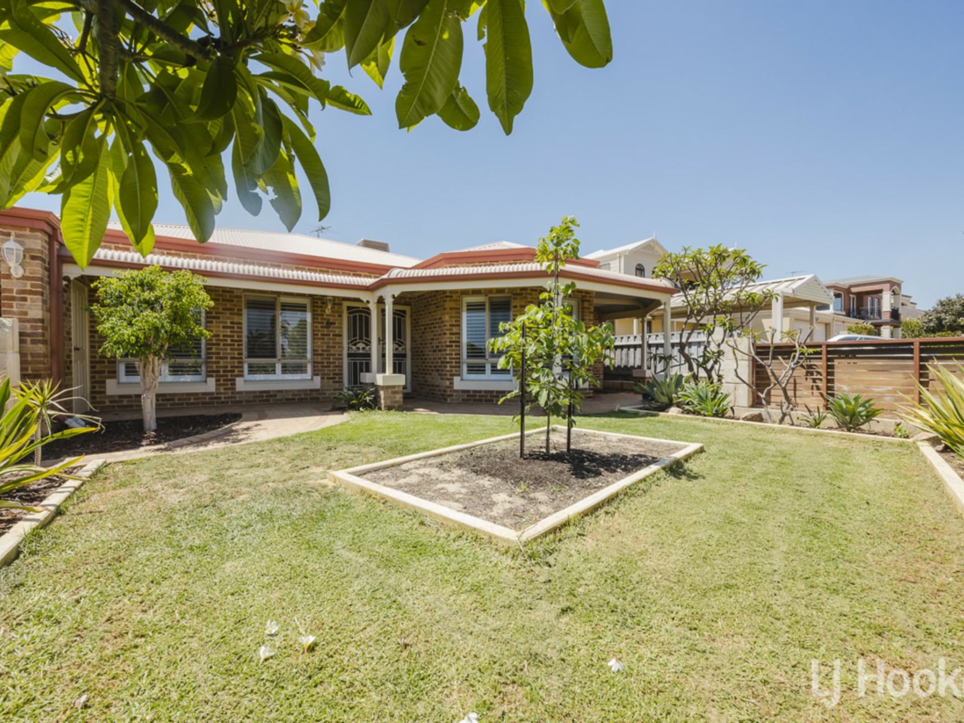 10 Rainham Avenue, Mindarie, Mindarie - Thumbnail 5