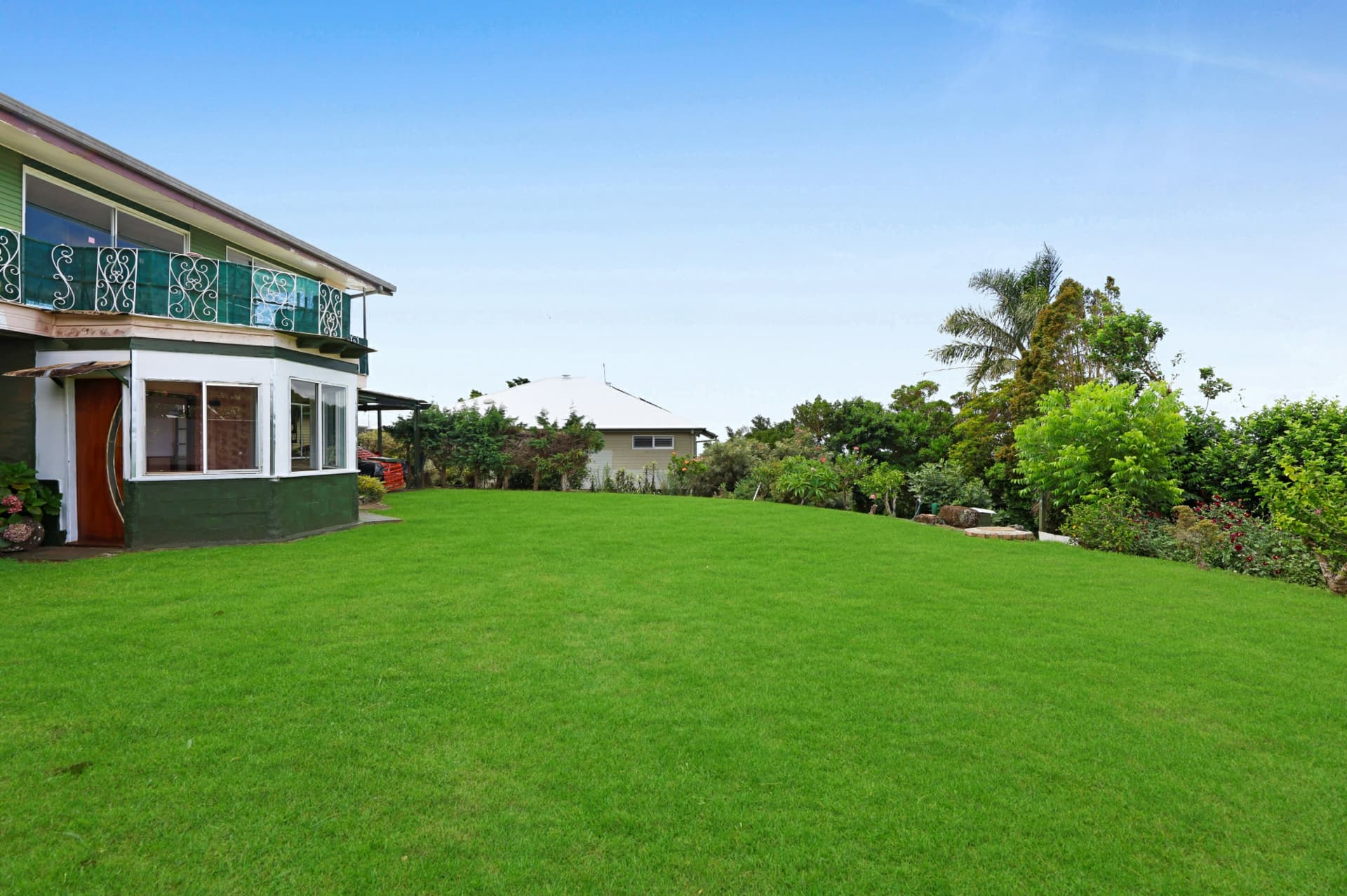 18 Paradise Drive, Tamborine Mountain, Tamborine Mountain - Thumbnail 4