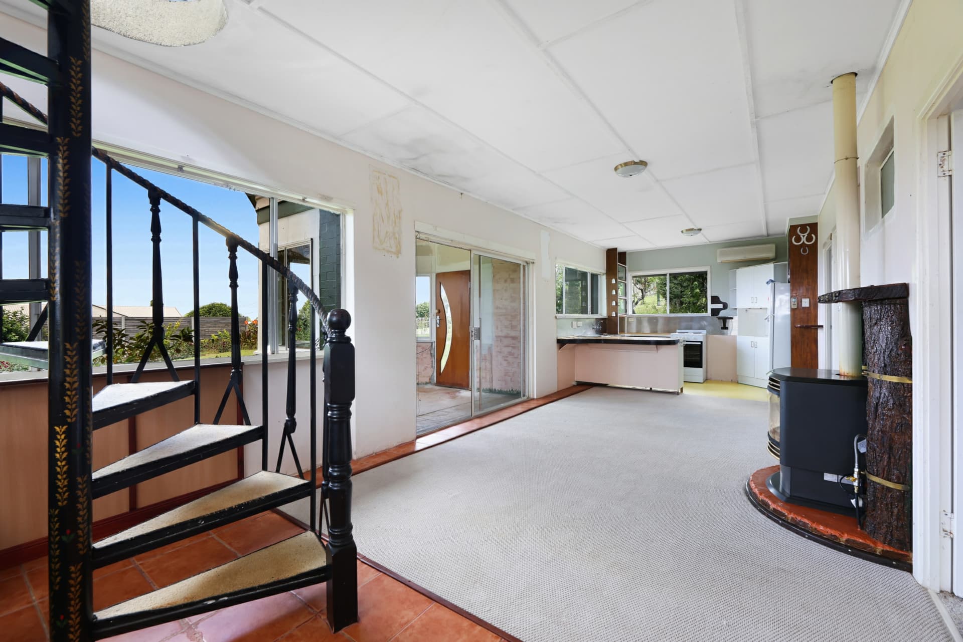 18 Paradise Drive, Tamborine Mountain, Tamborine Mountain - Thumbnail 5