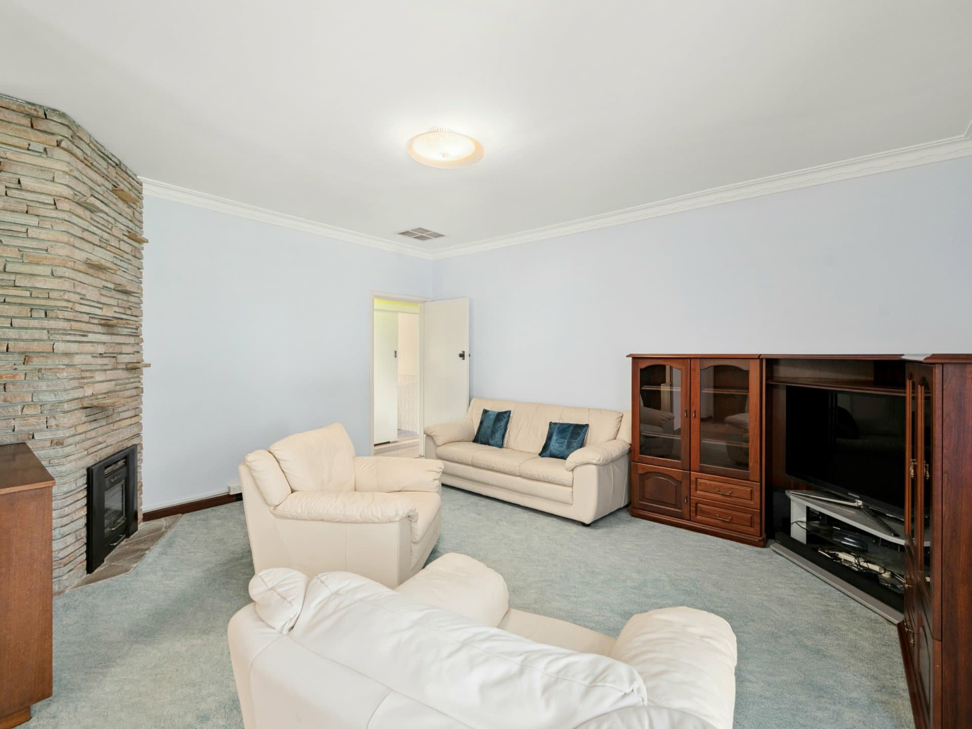 17 Clancy Way, Thornlie, Thornlie - Thumbnail 2