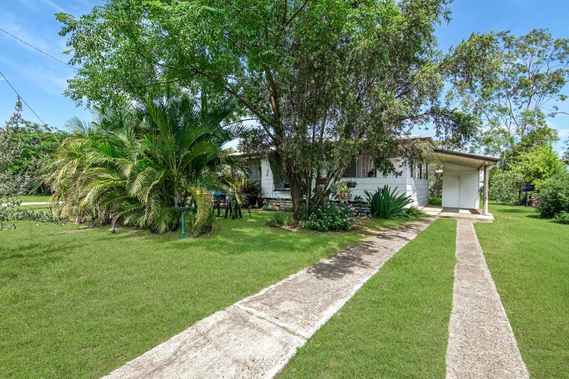 27 Cook Crescent, Dysart, Dysart - Thumbnail 2