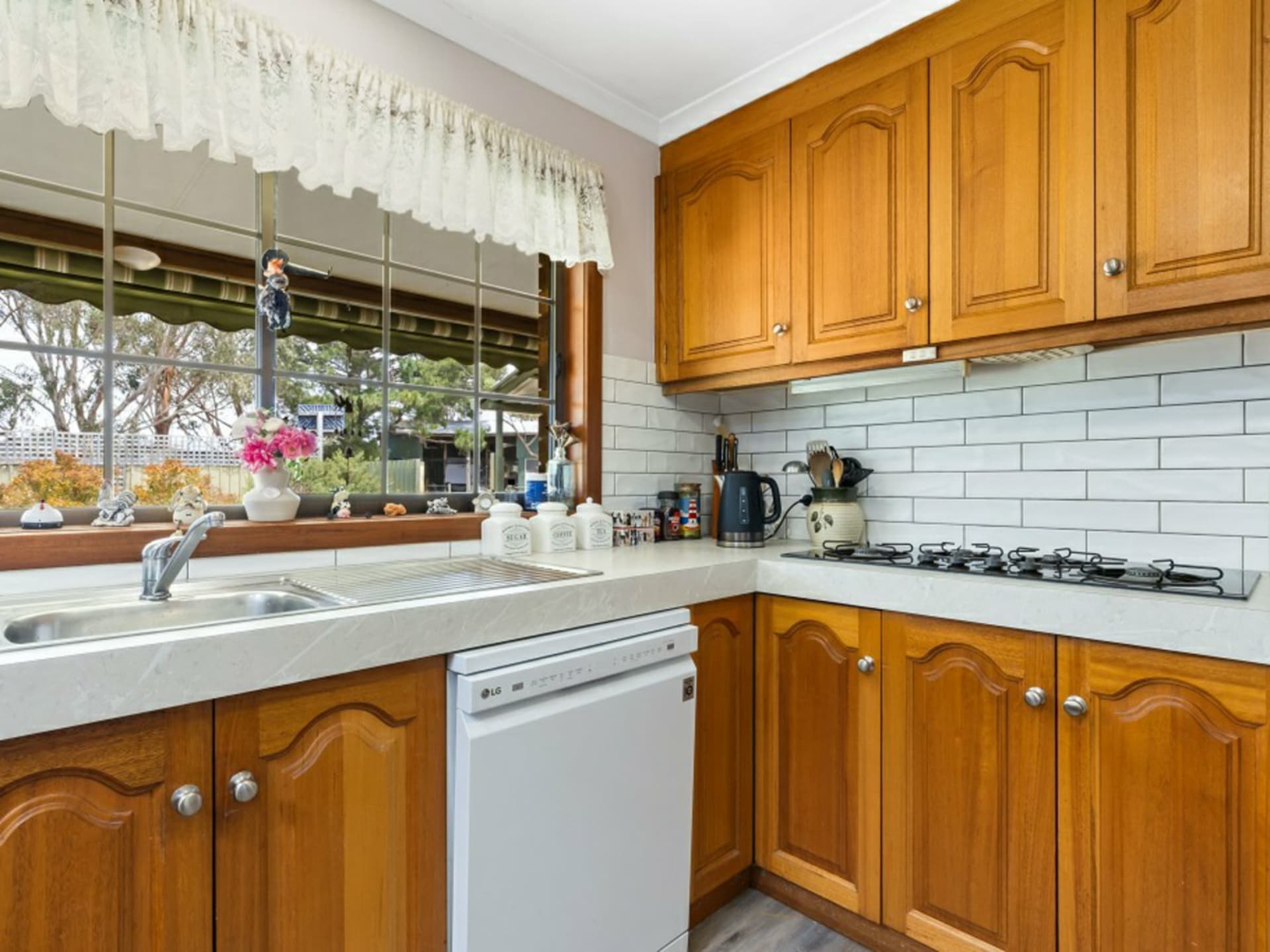 74 Eagle Point Road, Eagle Point, Eagle Point - Thumbnail 7