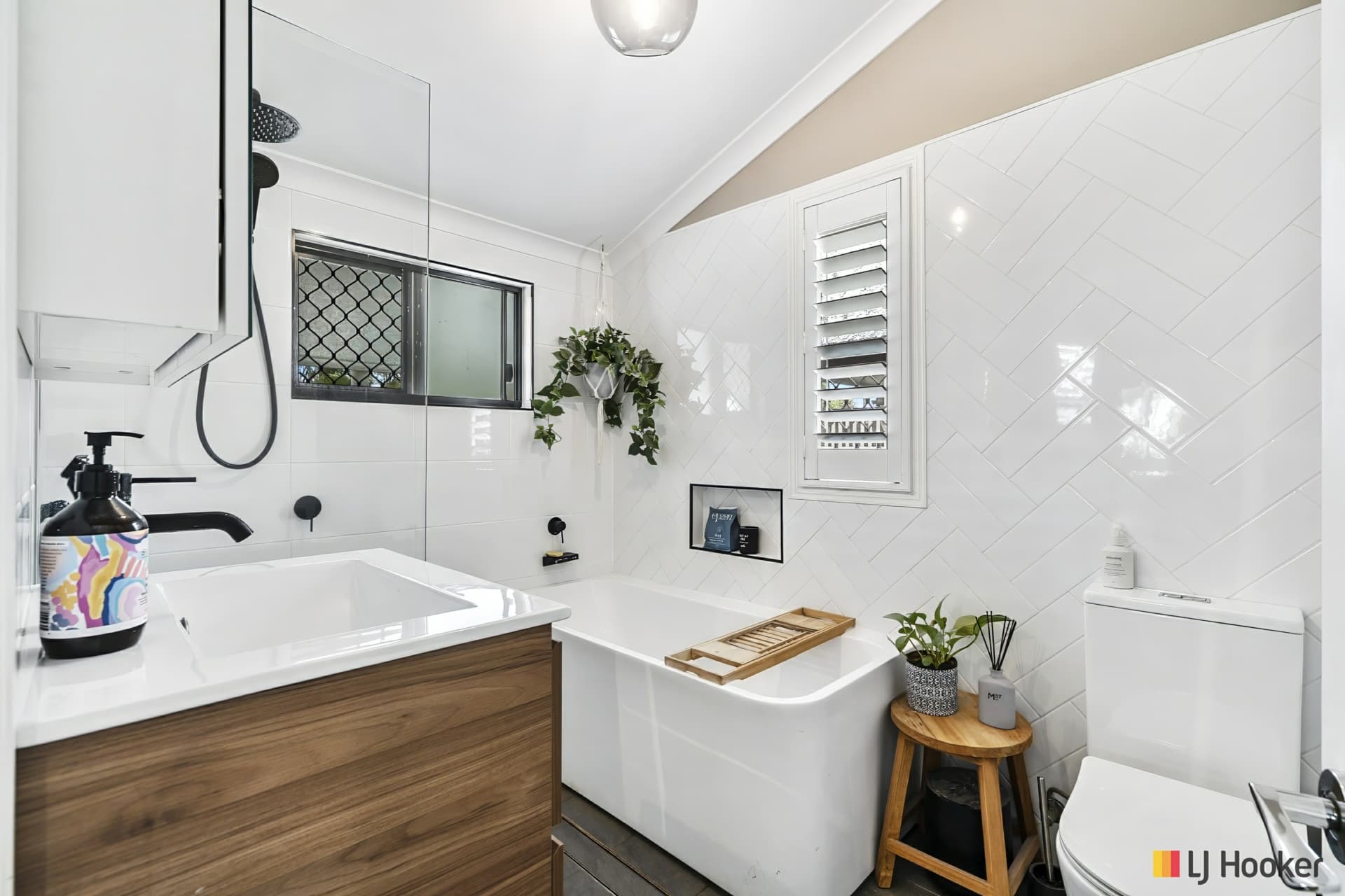 85 Lion Creek Road, Wandal, Wandal - Thumbnail 4