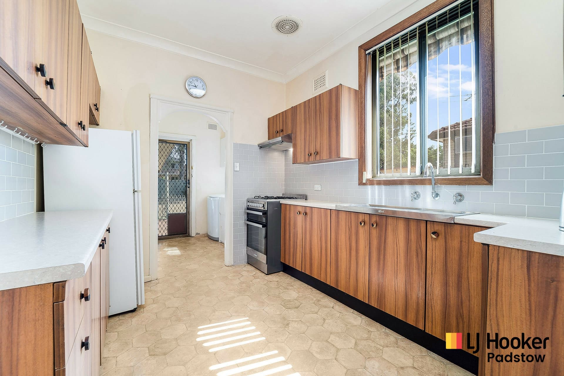 11 Iluka Street, Revesby, Revesby - Thumbnail 8