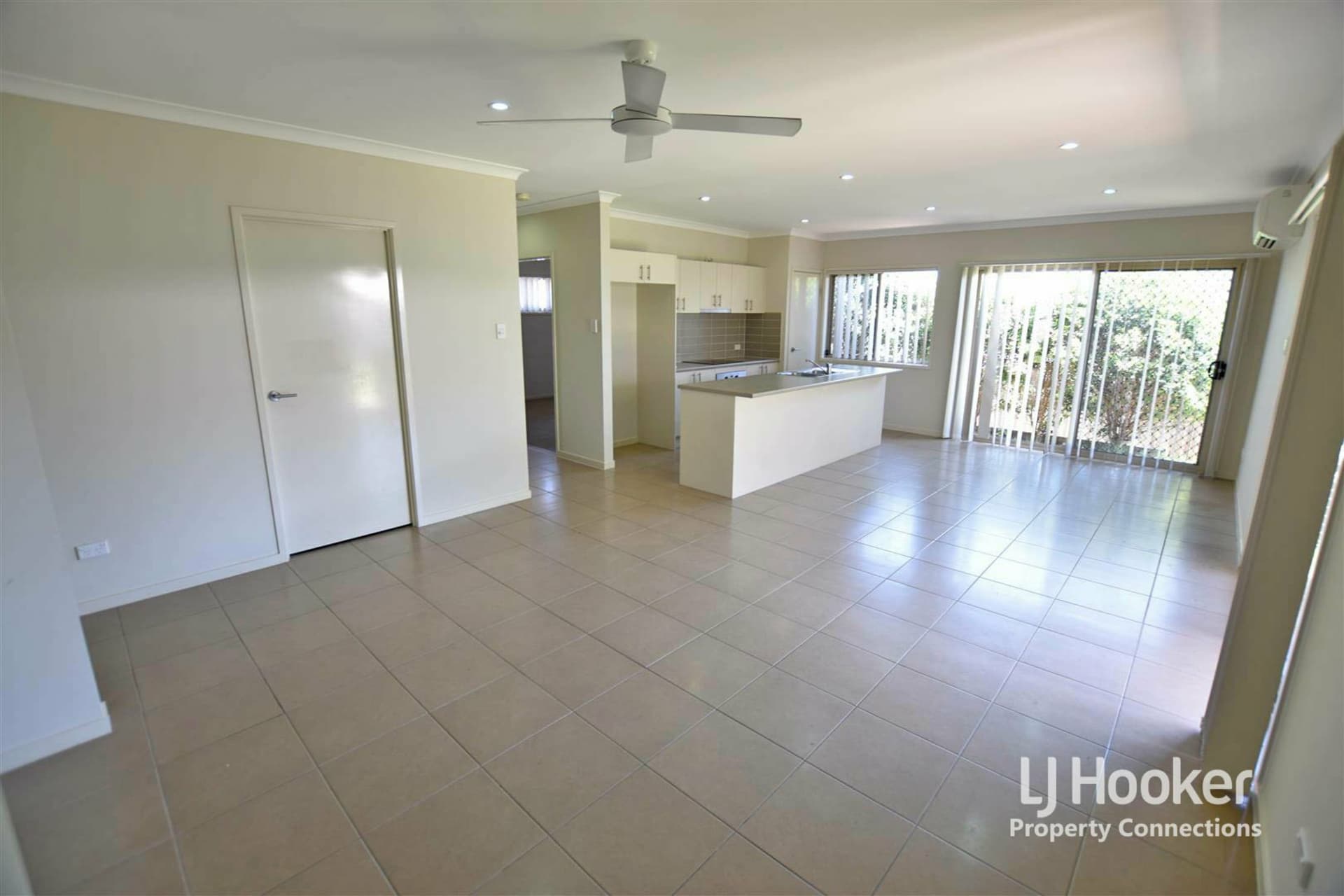 21 Applewood Court, Kallangur, Kallangur - Thumbnail 5