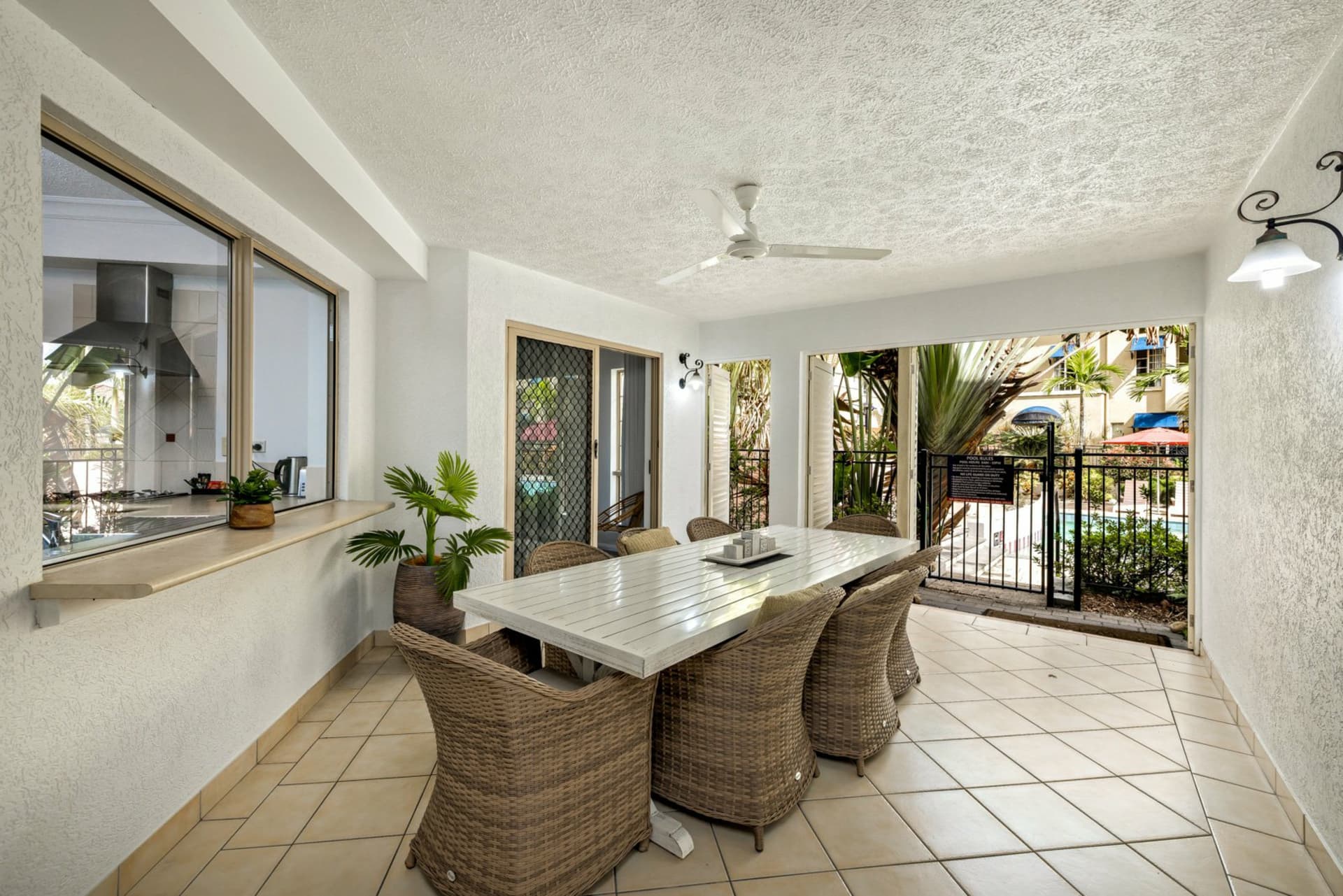 903/2-10 Greenslopes Street, Cairns North, Cairns North - Thumbnail 3