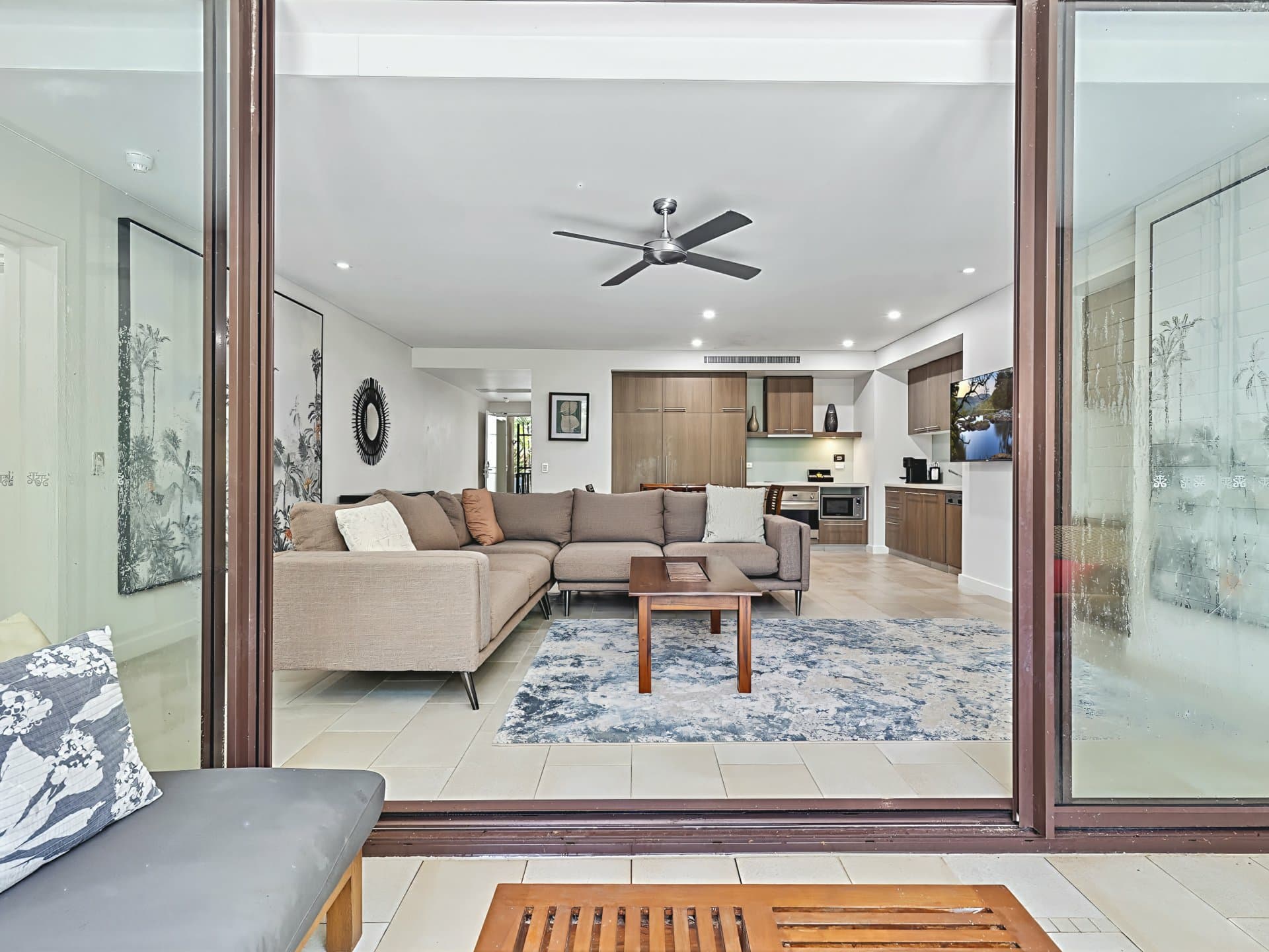 210-211/5 Triton Street, Palm Cove, Palm Cove - Thumbnail 3