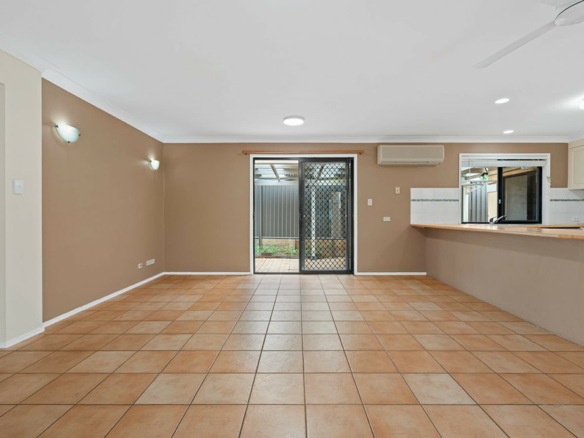 18 Brookland Court, Molendinar, Molendinar - Thumbnail 6