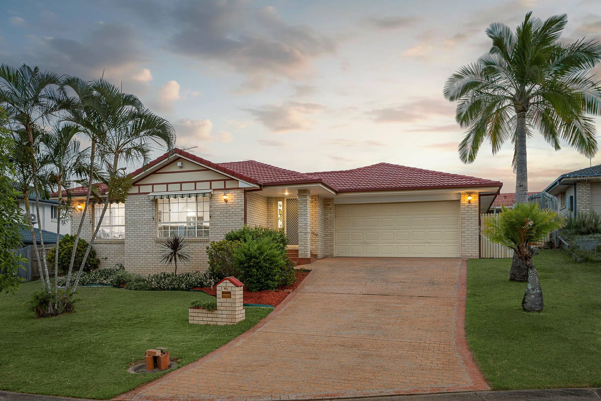 61 Hummingbird Crescent, Wishart, Wishart - Image 1