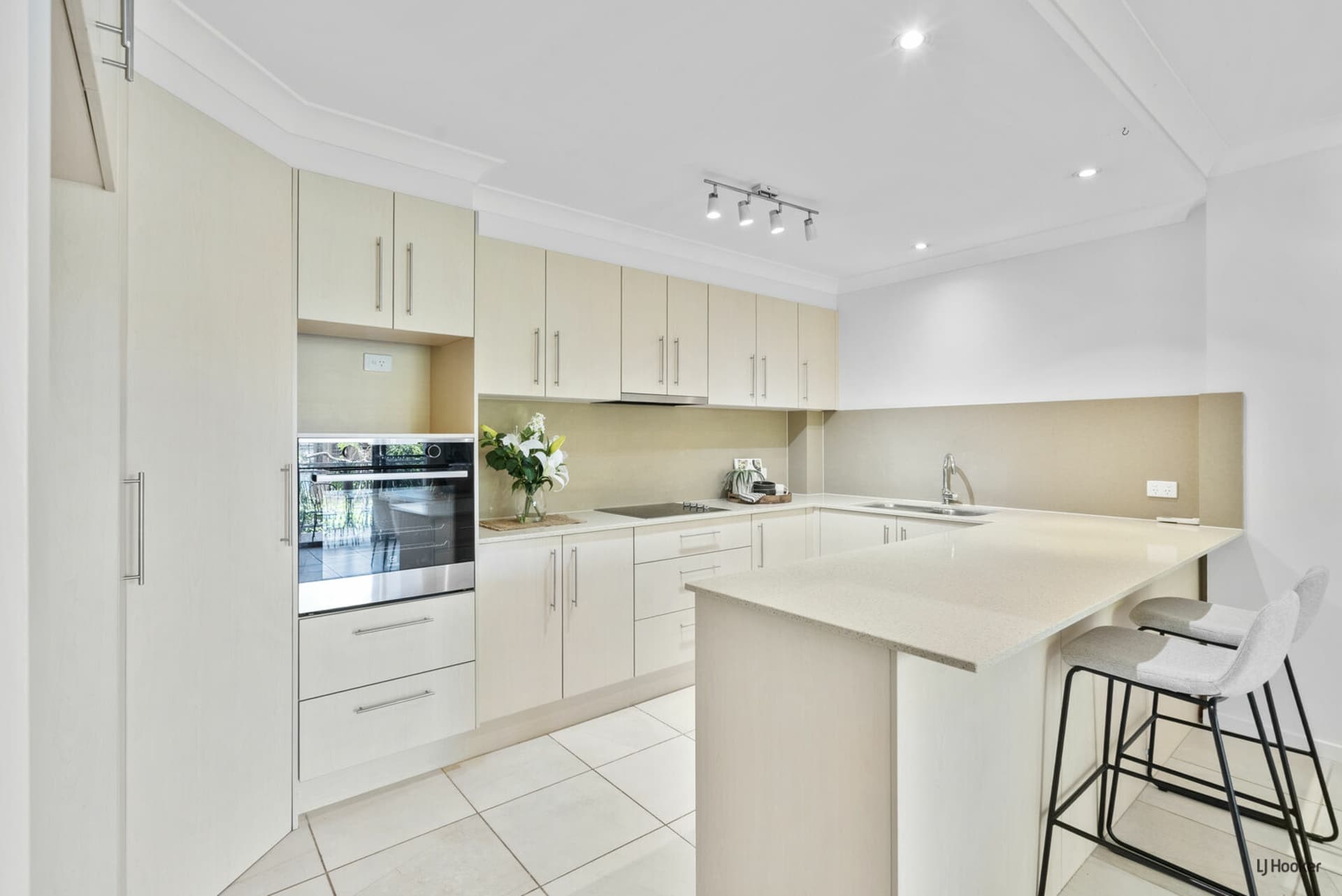 6/61 Tallebudgera Drive, Palm Beach, Palm Beach - Thumbnail 2