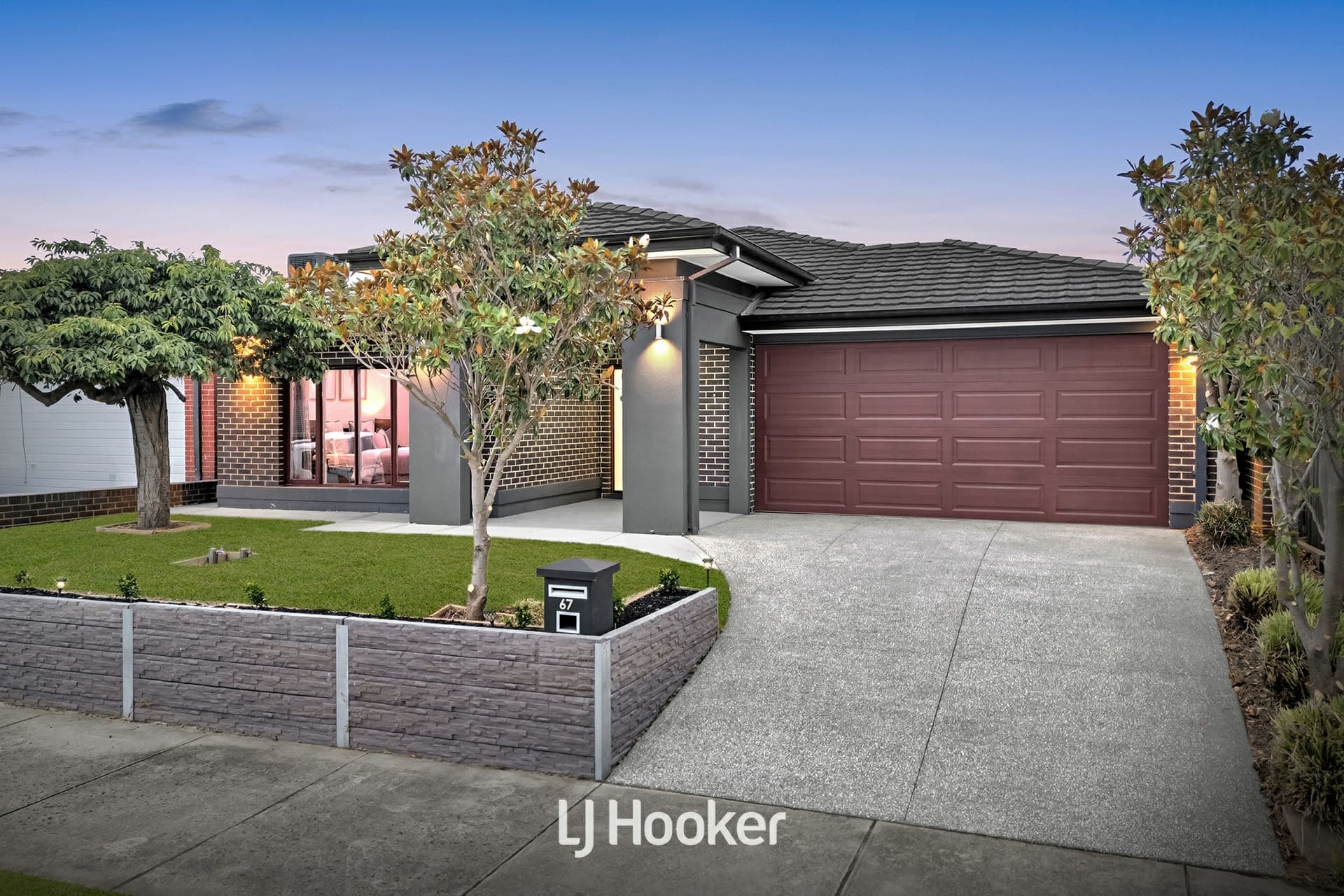 67 Mannavue Boulevard, Cranbourne North, Cranbourne North - Thumbnail 3