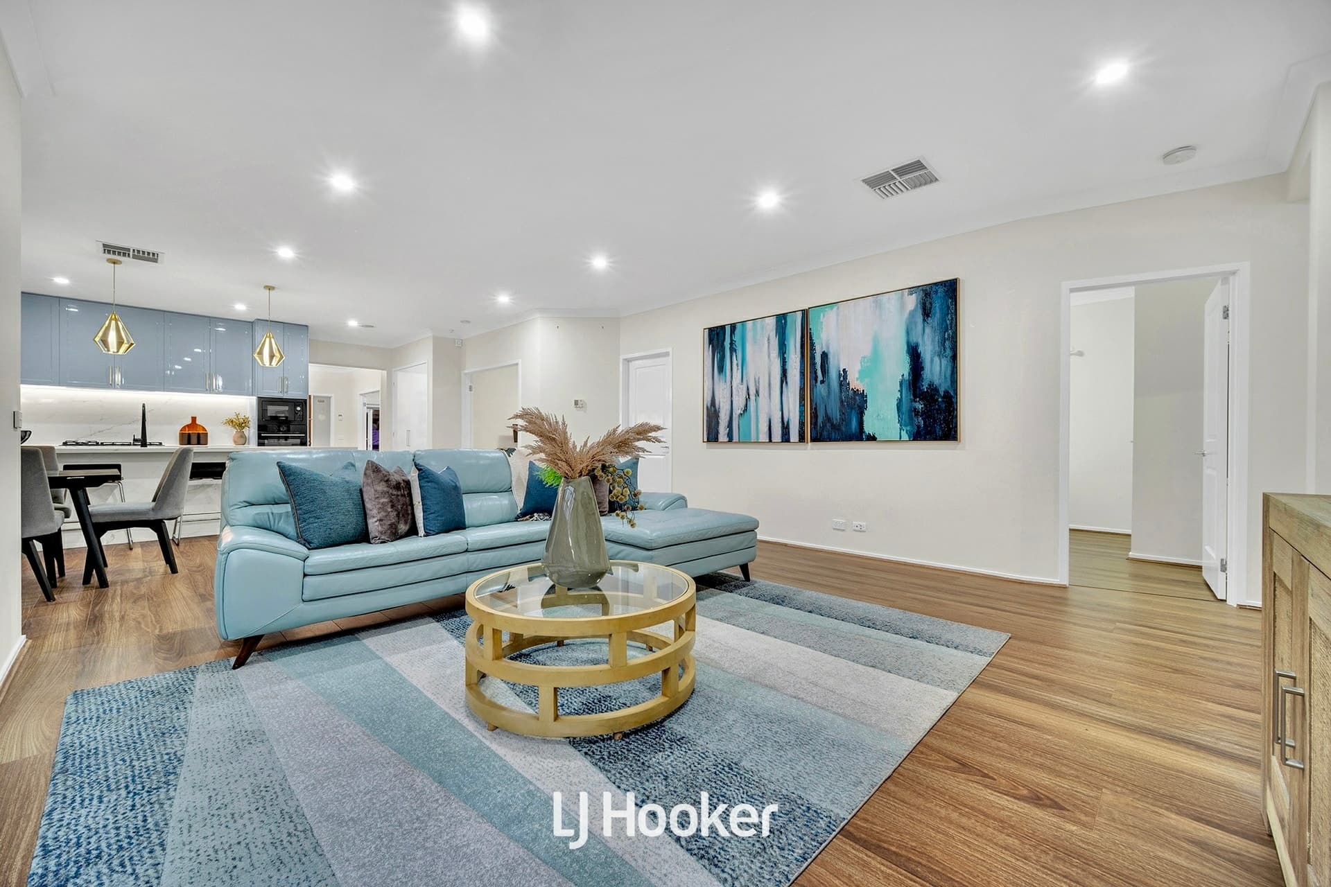 67 Mannavue Boulevard, Cranbourne North, Cranbourne North - Thumbnail 5