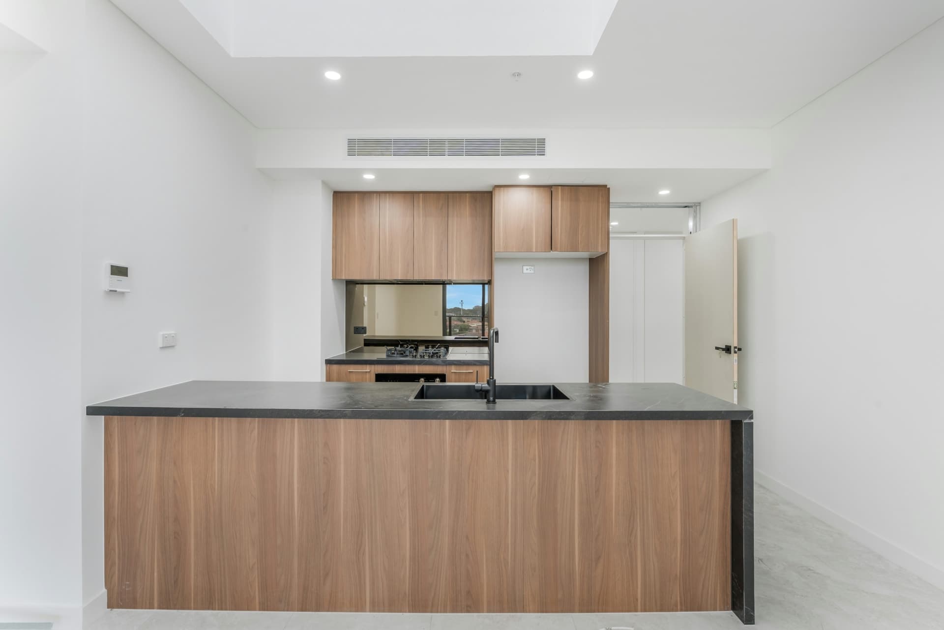 705/10 Kamira Avenue, Villawood, Villawood - Thumbnail 3