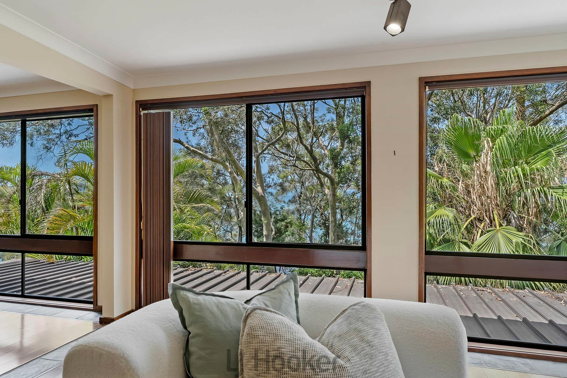 98 Beach Road, Wangi Wangi, Wangi Wangi - Thumbnail 5
