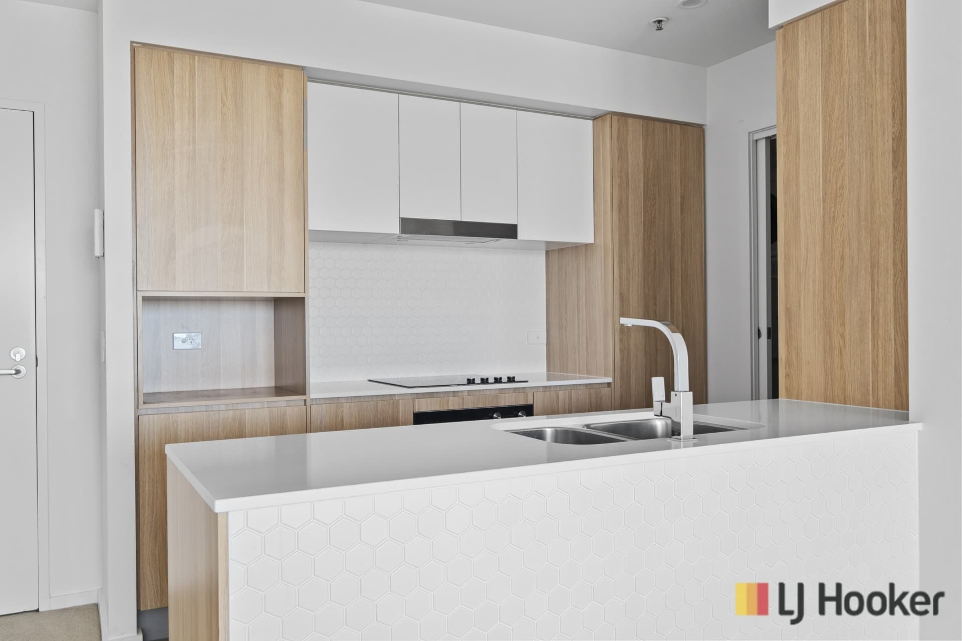 166/1 Anthony Rolfe Avenue, Gungahlin, Gungahlin - Thumbnail 4