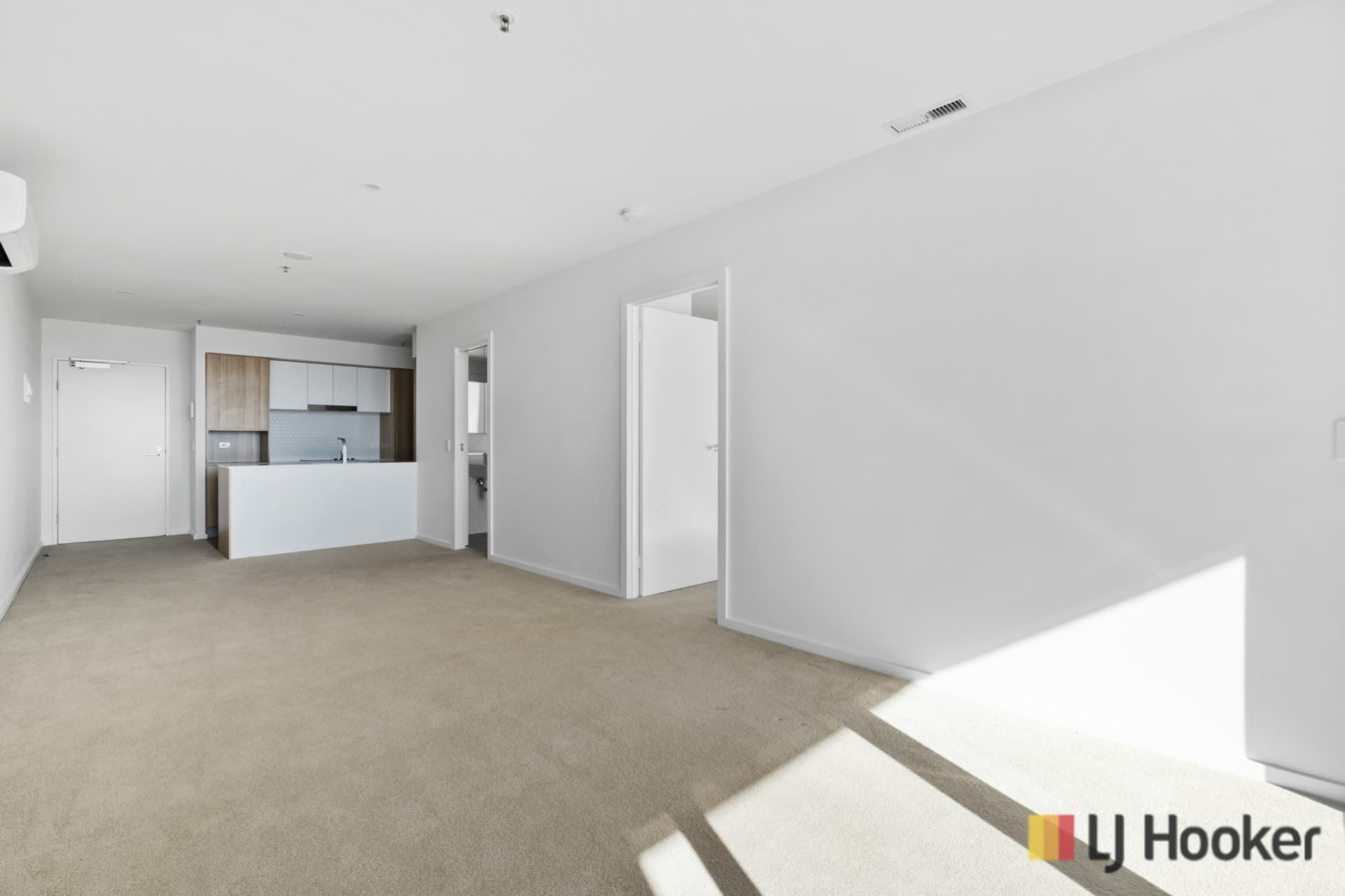 166/1 Anthony Rolfe Avenue, Gungahlin, Gungahlin - Thumbnail 5