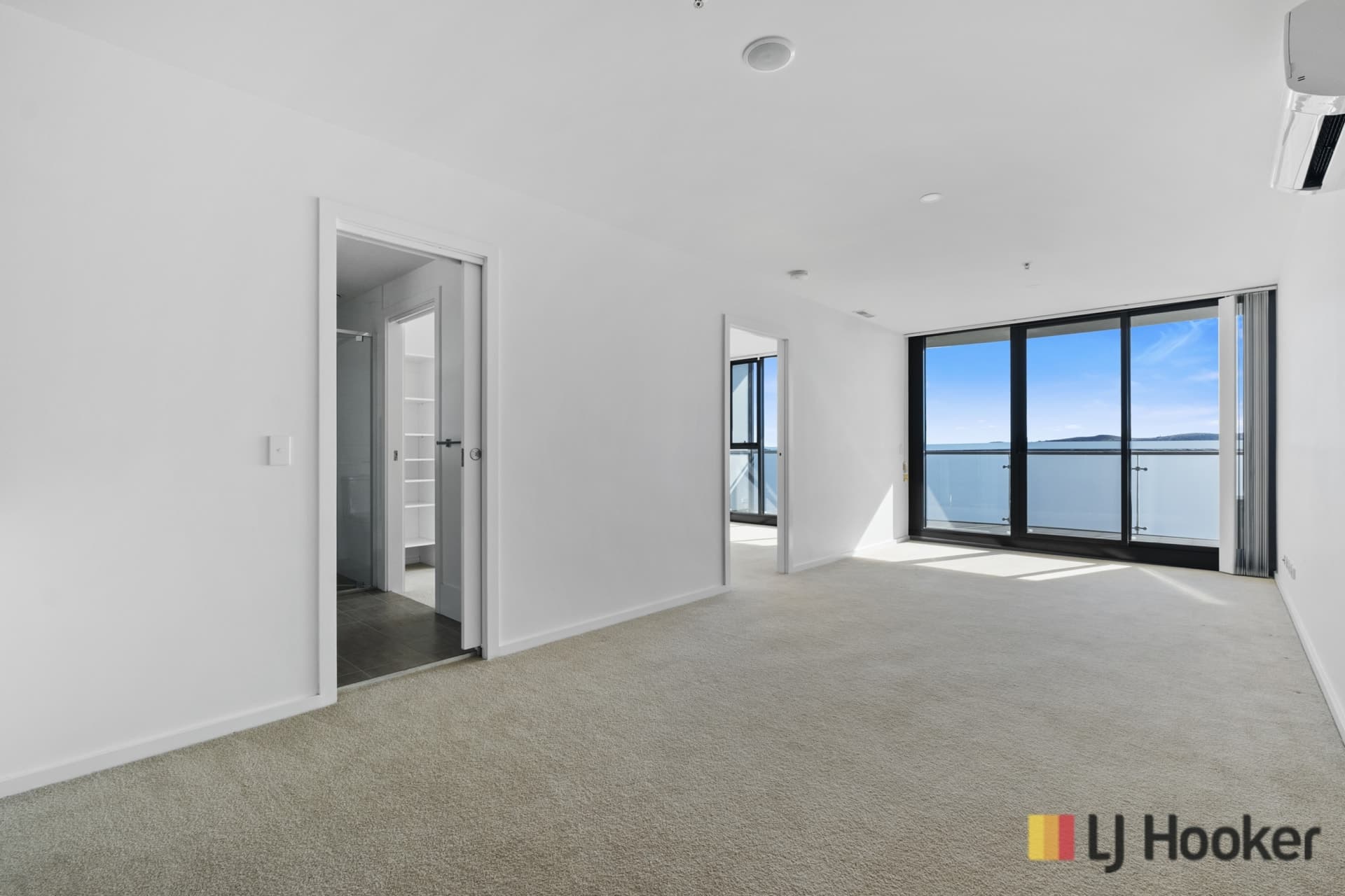 166/1 Anthony Rolfe Avenue, Gungahlin, Gungahlin - Thumbnail 6
