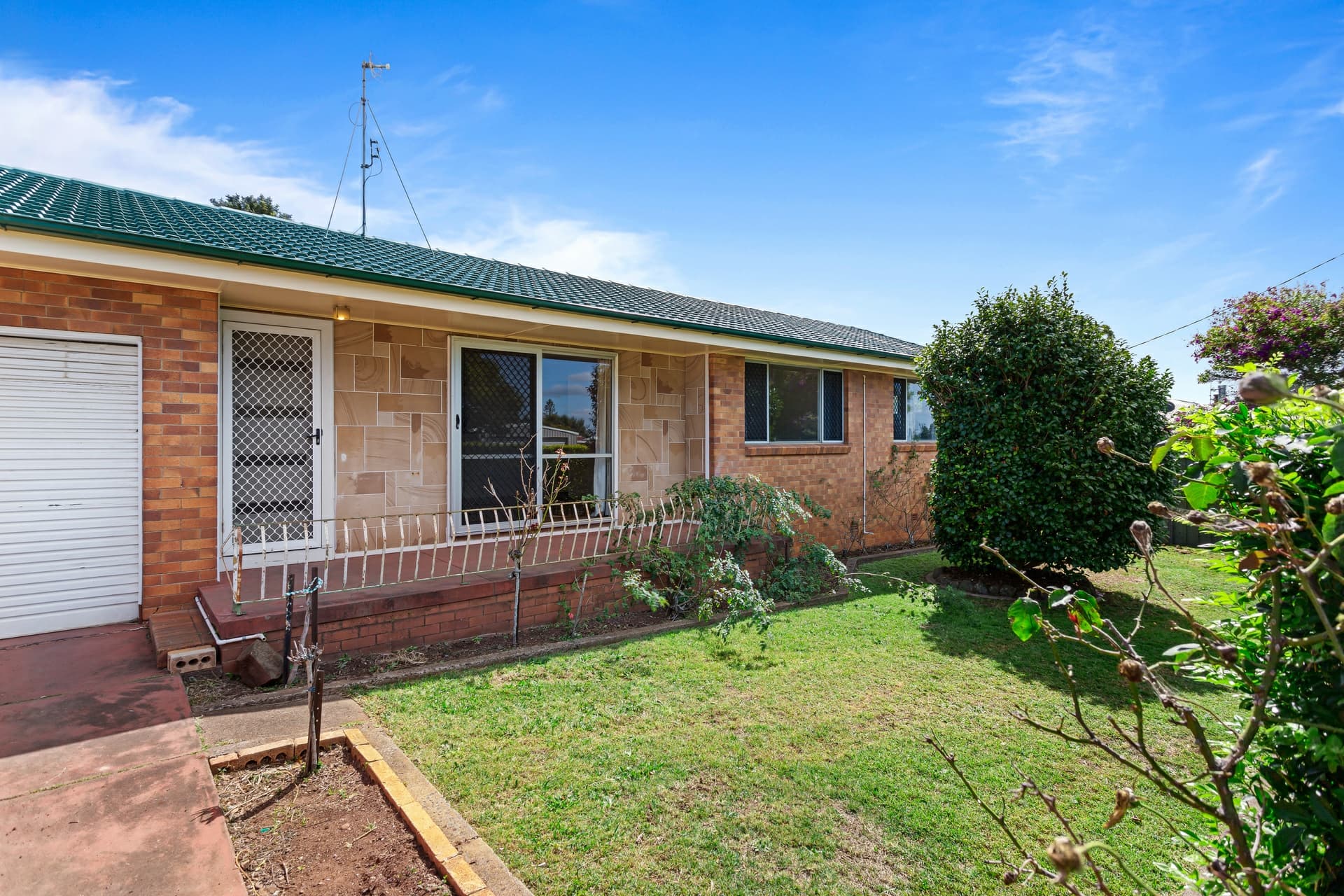 13 Fourth Avenue, Harristown, Harristown - Image 1