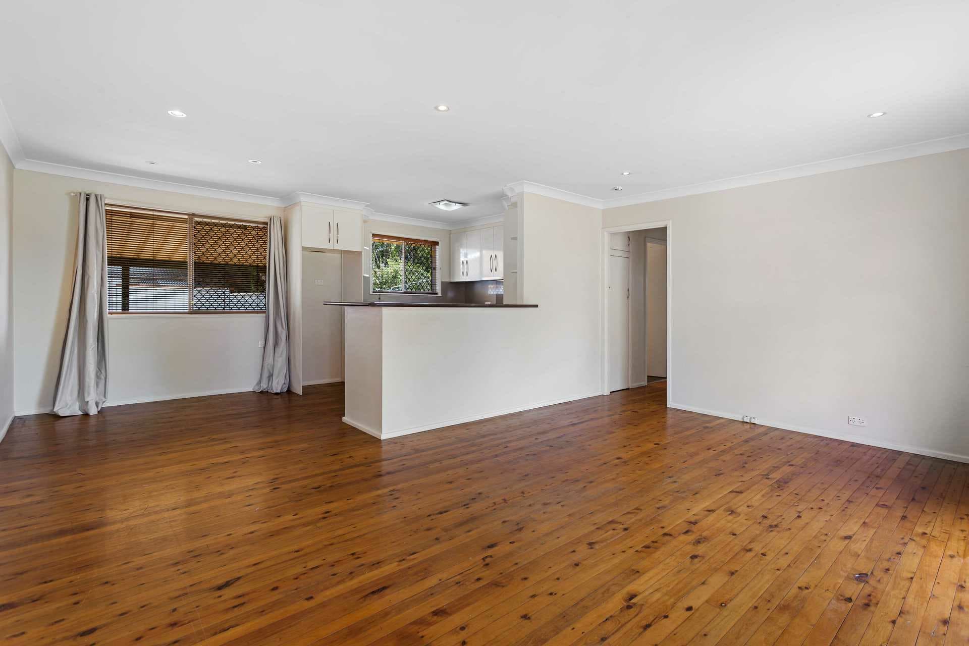 13 Fourth Avenue, Harristown, Harristown - Thumbnail 3