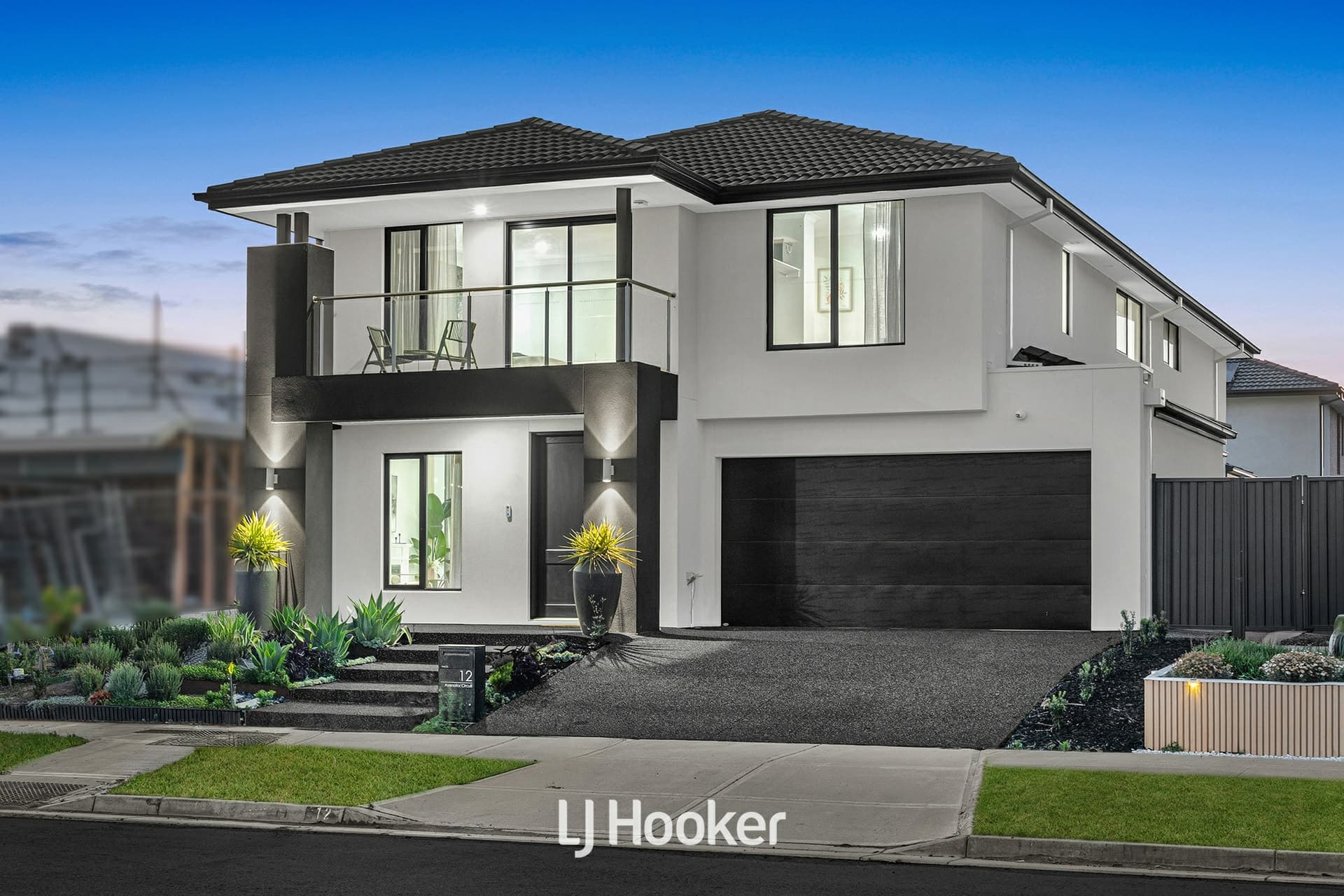 12 Avenator Circuit, Clyde North, Clyde North - Thumbnail 2