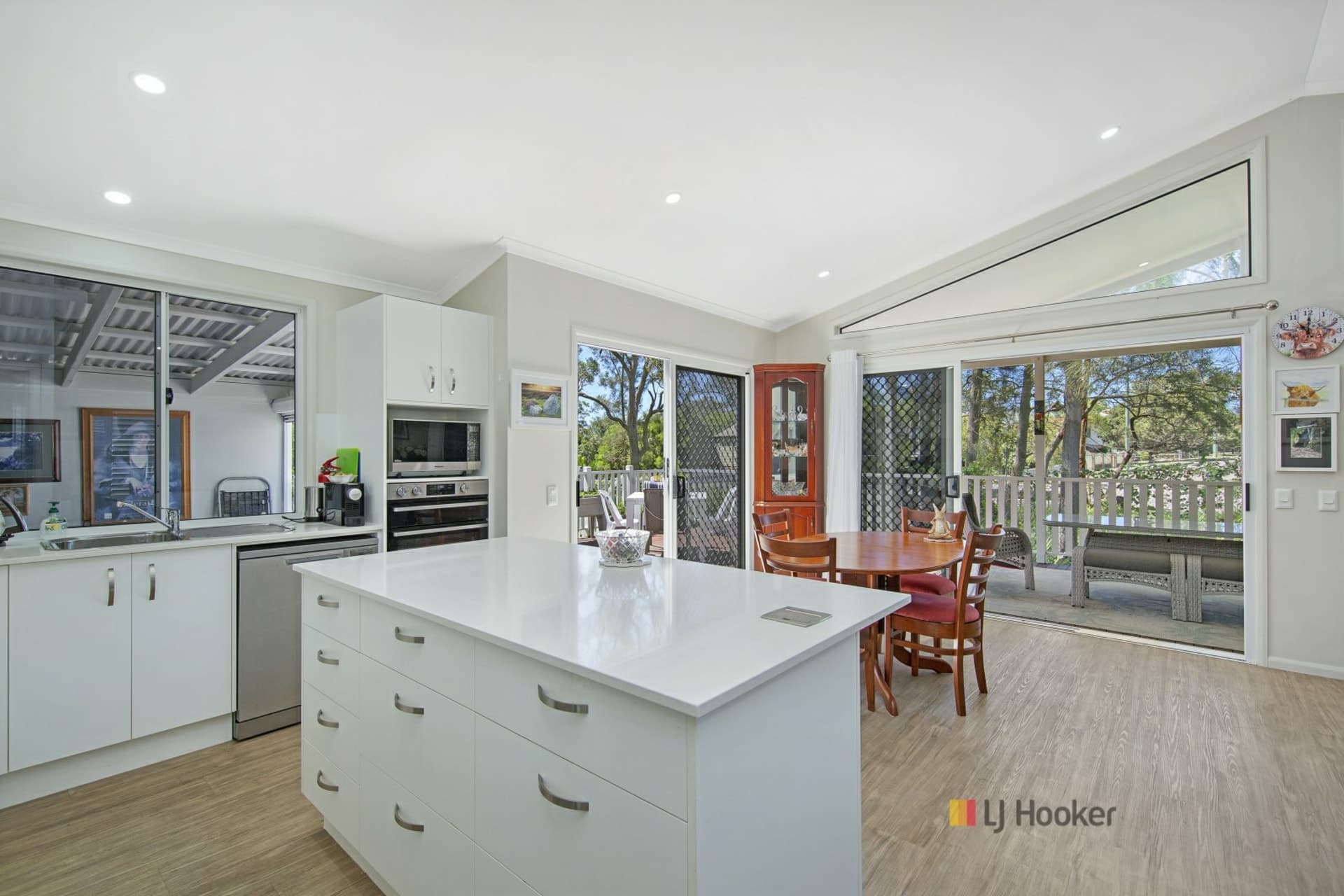 202/186 Sunrise Avenue, Halekulani, Halekulani - Thumbnail 2
