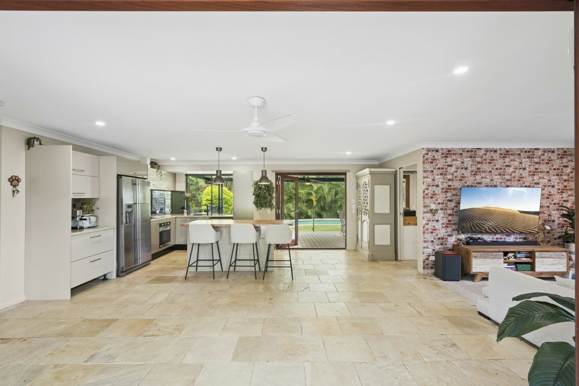 81 Alexander Drive, Highland Park, Highland Park - Thumbnail 3