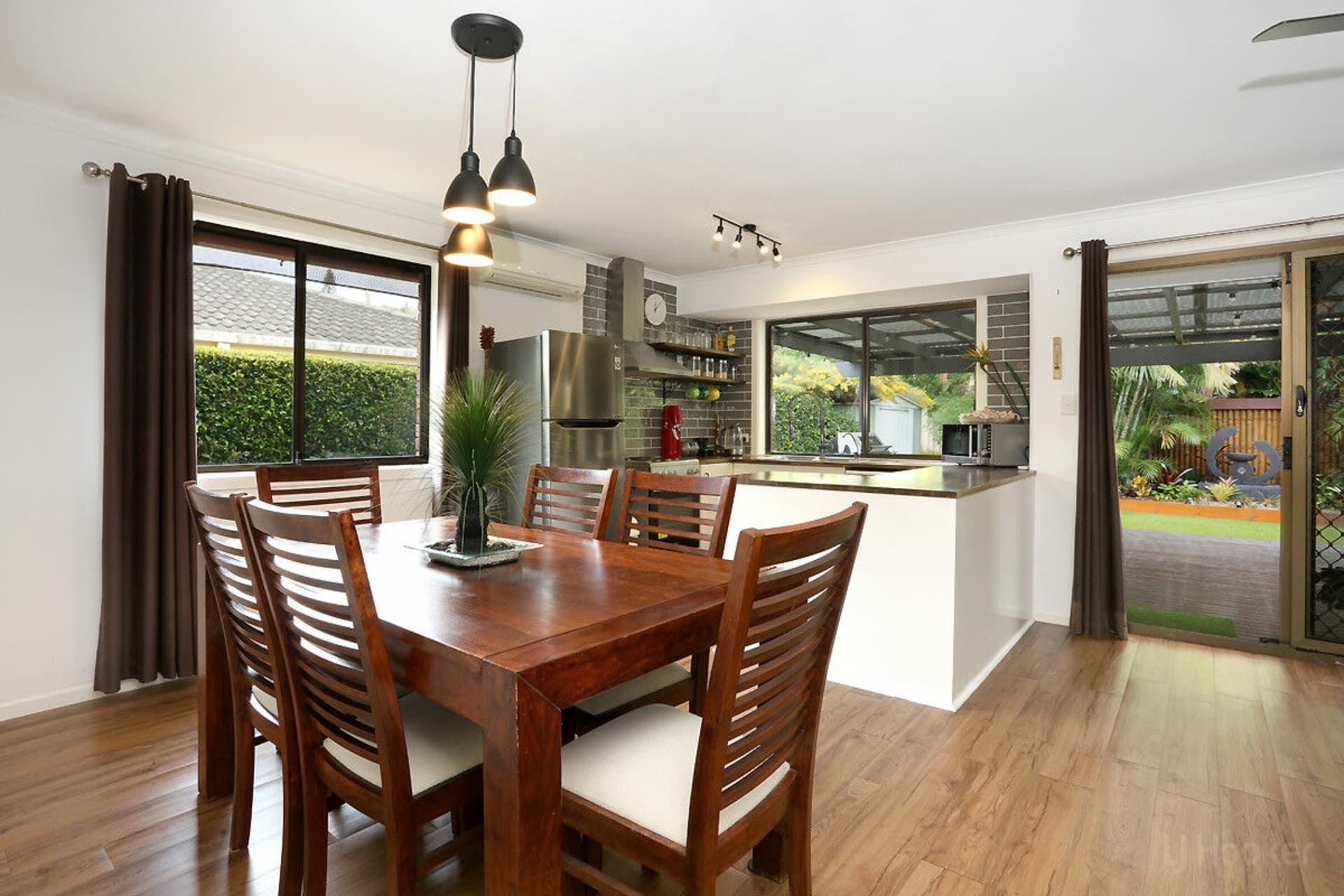 2/10 Sanctuary Court, Coombabah, Coombabah - Thumbnail 3