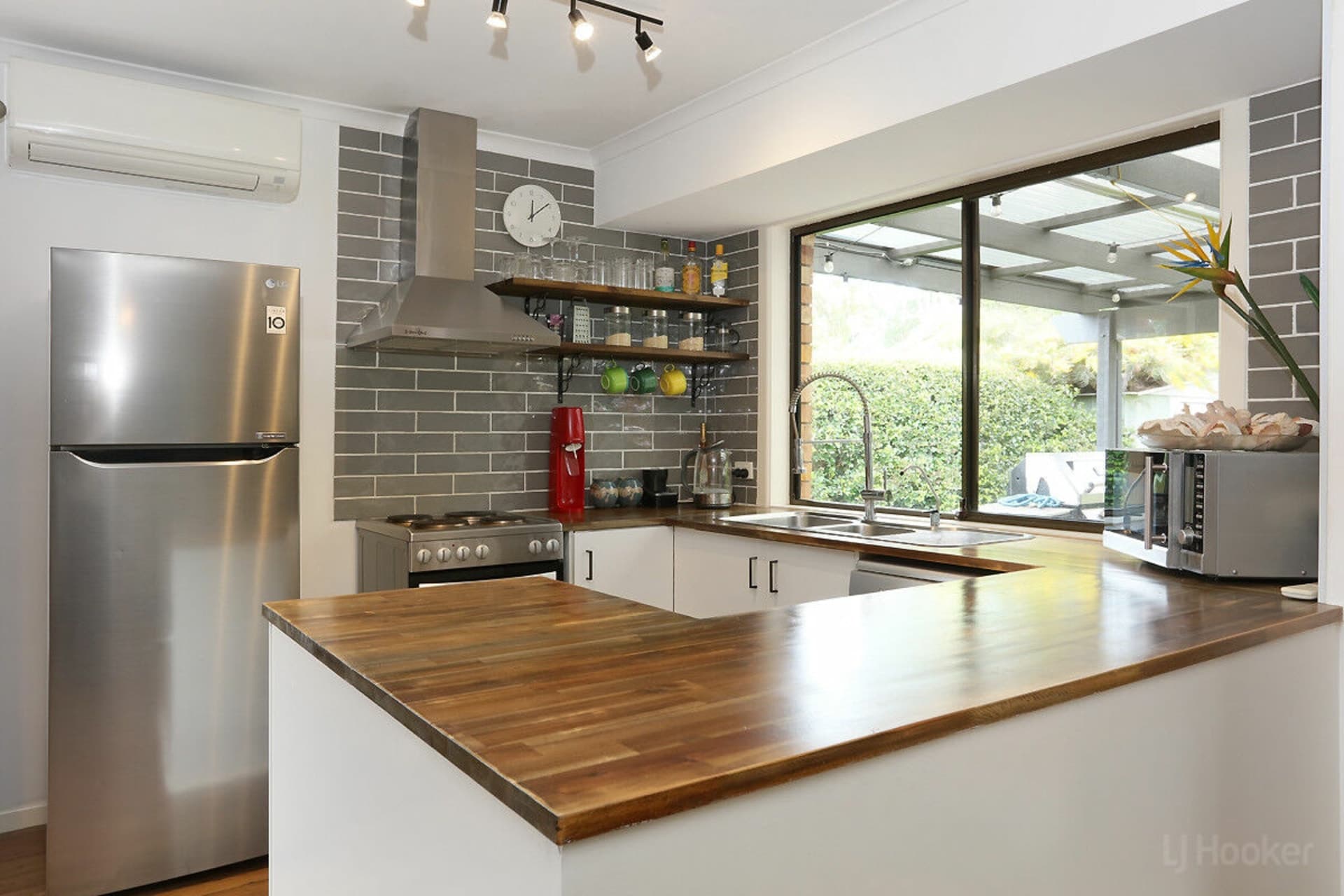 2/10 Sanctuary Court, Coombabah, Coombabah - Thumbnail 4