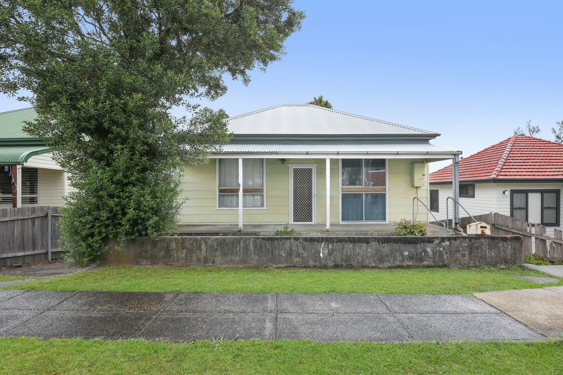 71 Russell Street, Woonona, Woonona - Image 1