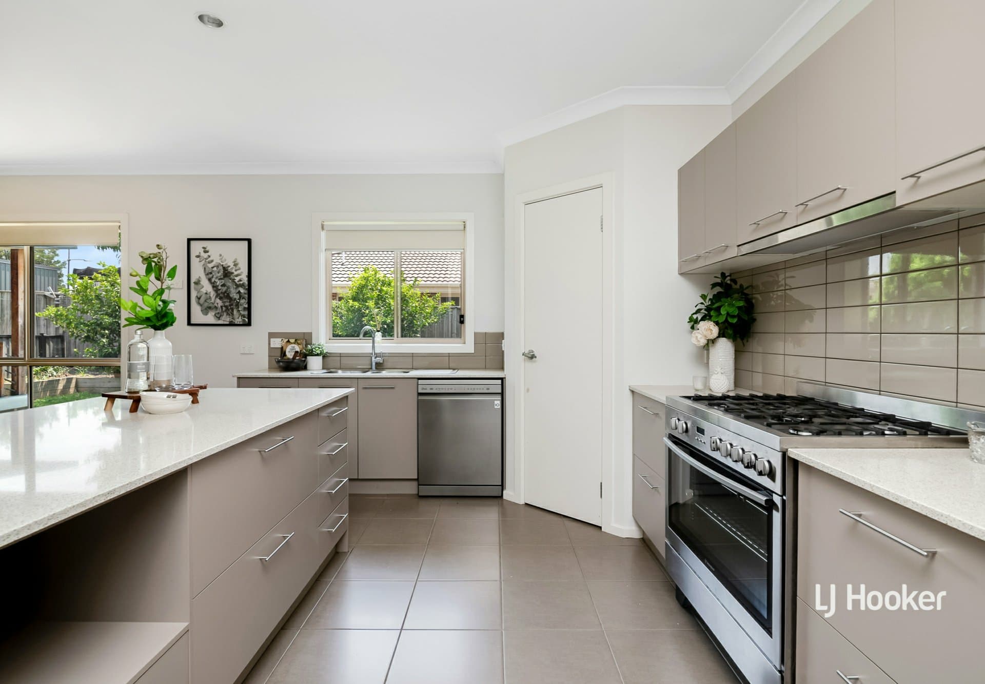 5 Rosie Drive, Broadford, Broadford - Thumbnail 4