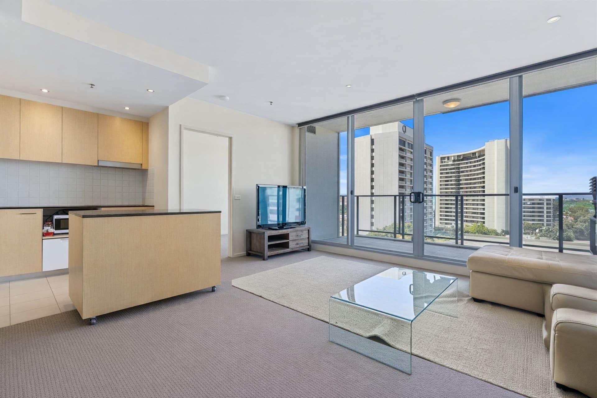 64/2 Edinburgh Avenue, City, City - Image 1