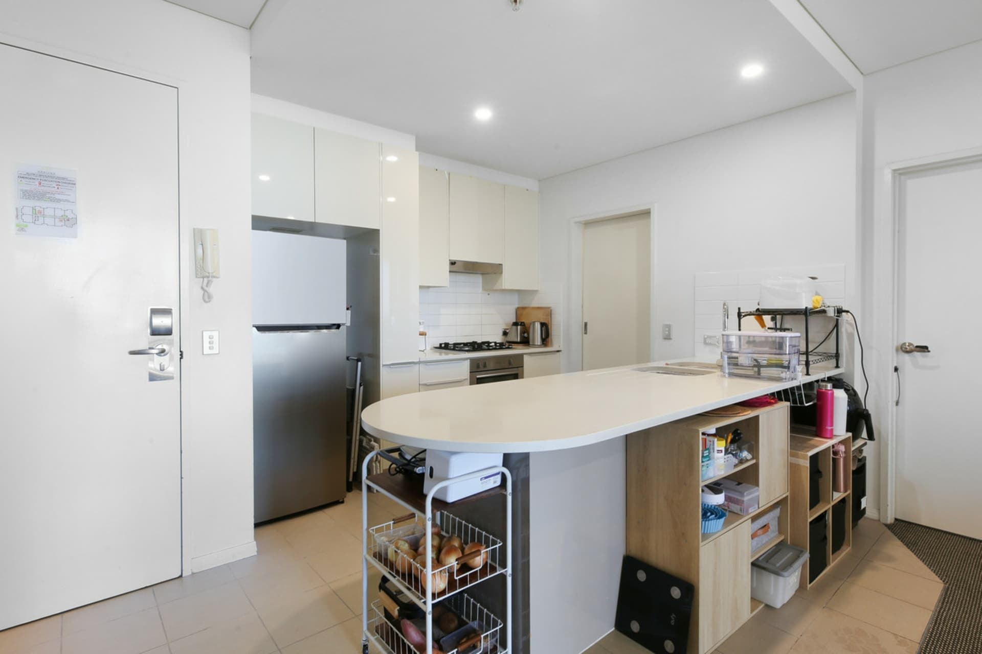 907/6 Aqua Street, Southport, Southport - Thumbnail 5