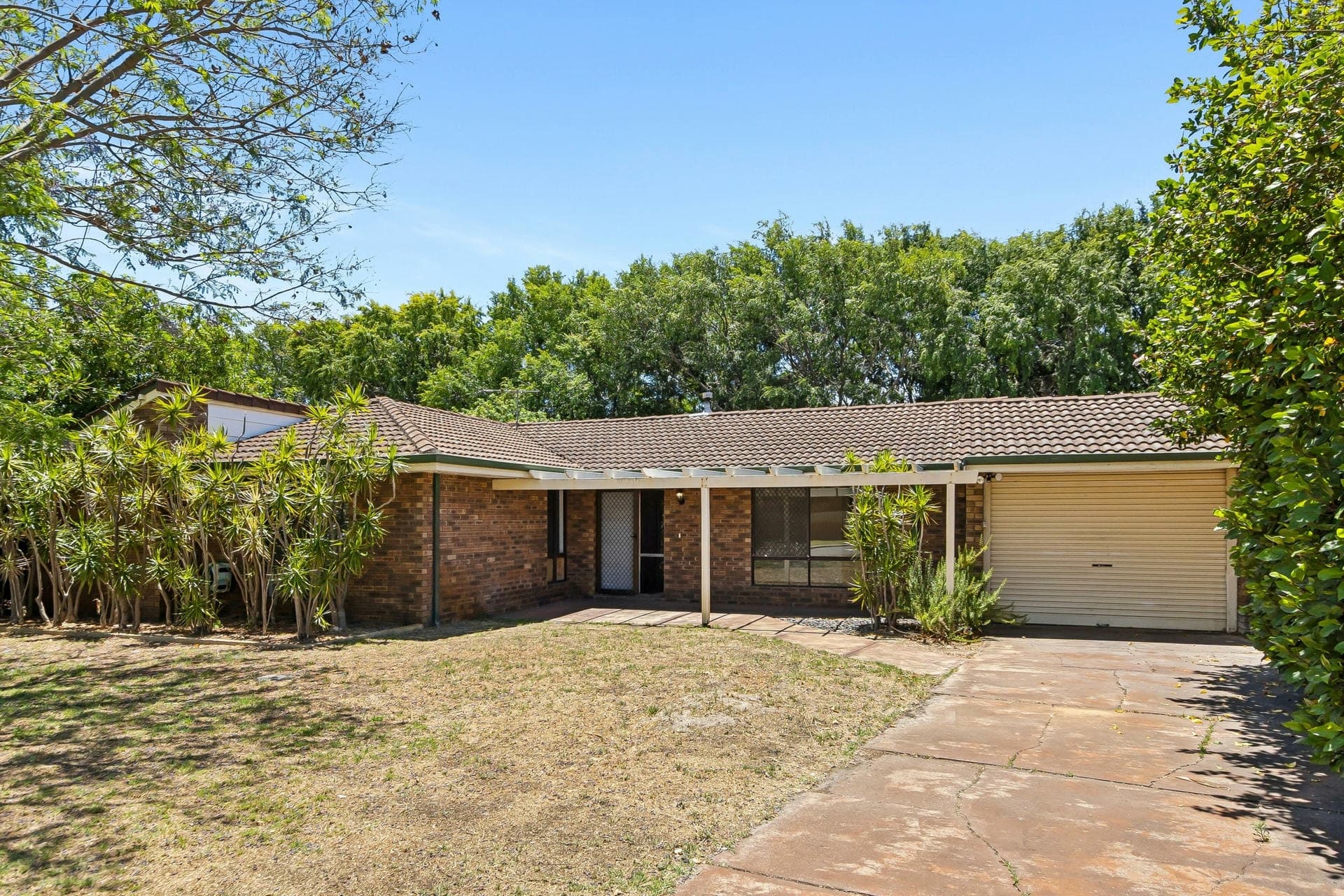 4 Fulton Close, Willetton, Willetton - Image 1