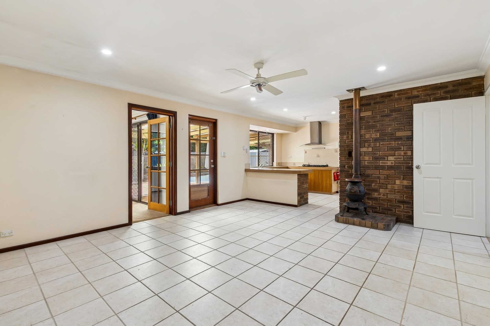 4 Fulton Close, Willetton, Willetton - Thumbnail 2